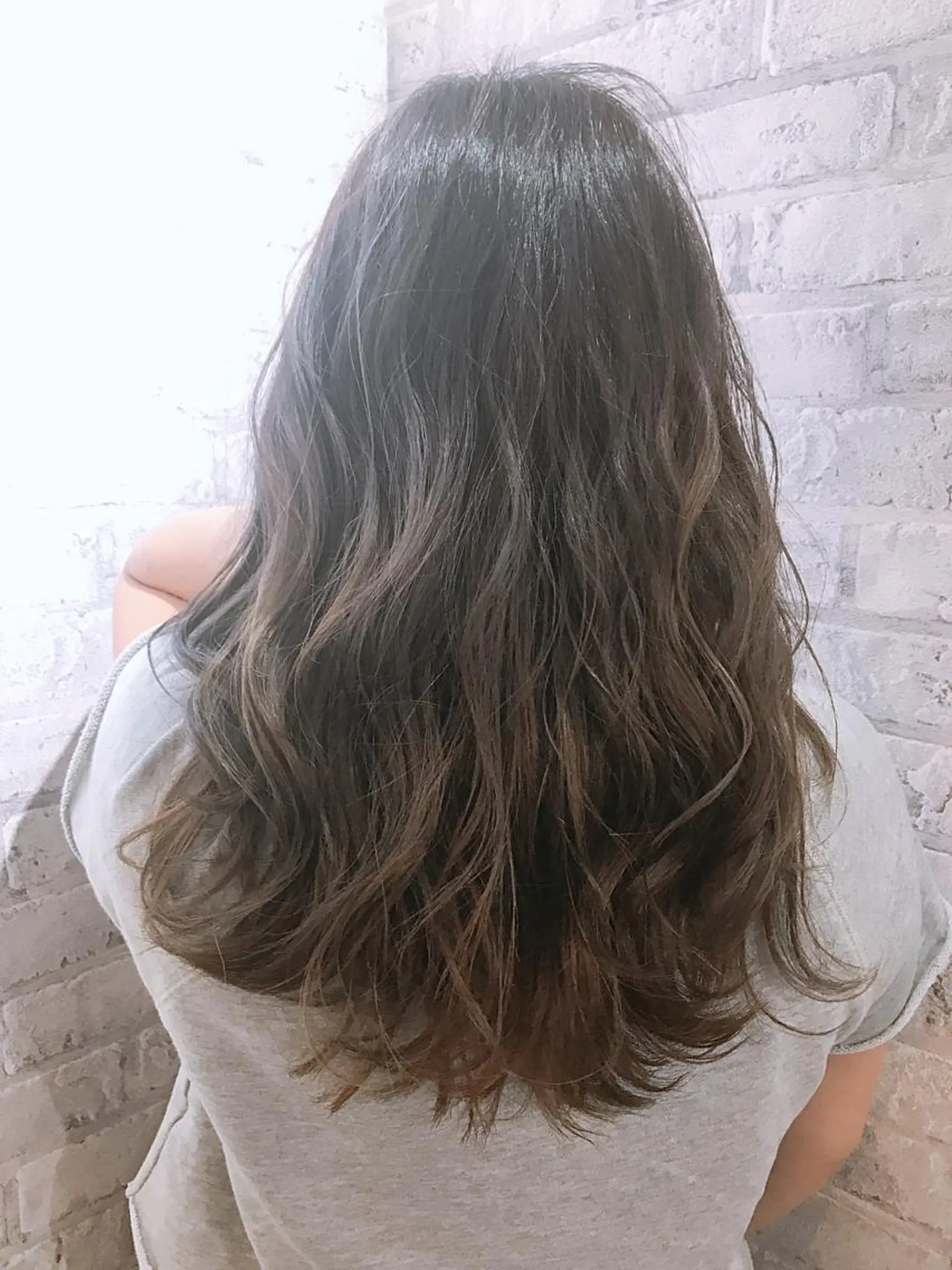 ミディアム カラー パーマ ヘアアレンジ グラデーションカラー グレージュ ハイライトカラー ハイライト 心斎橋/縮毛矯正/ 髪質改善　吉見勇亮のヘアスタイル