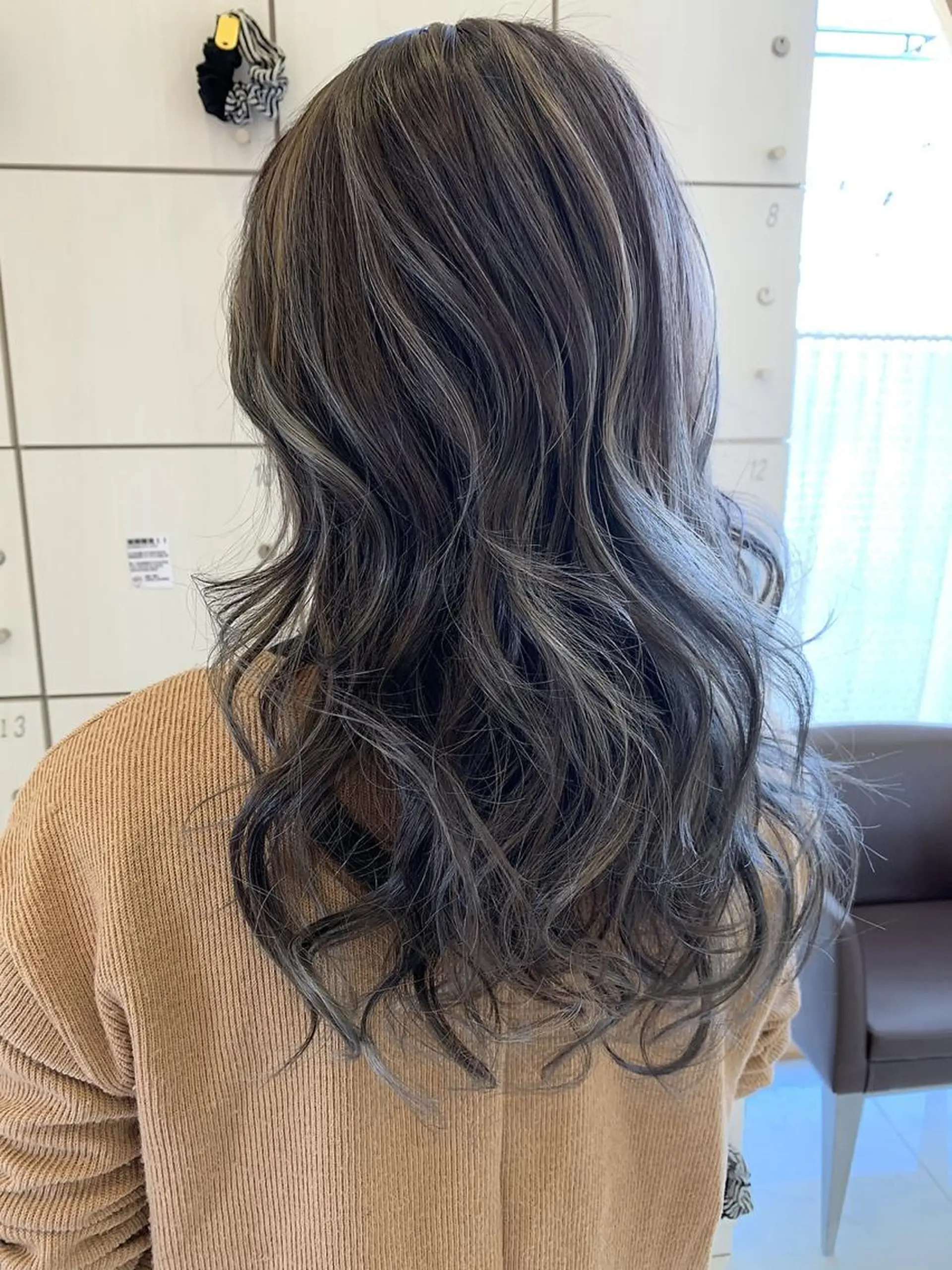 カラー SALOWIN栄 高須大貴のヘアスタイル