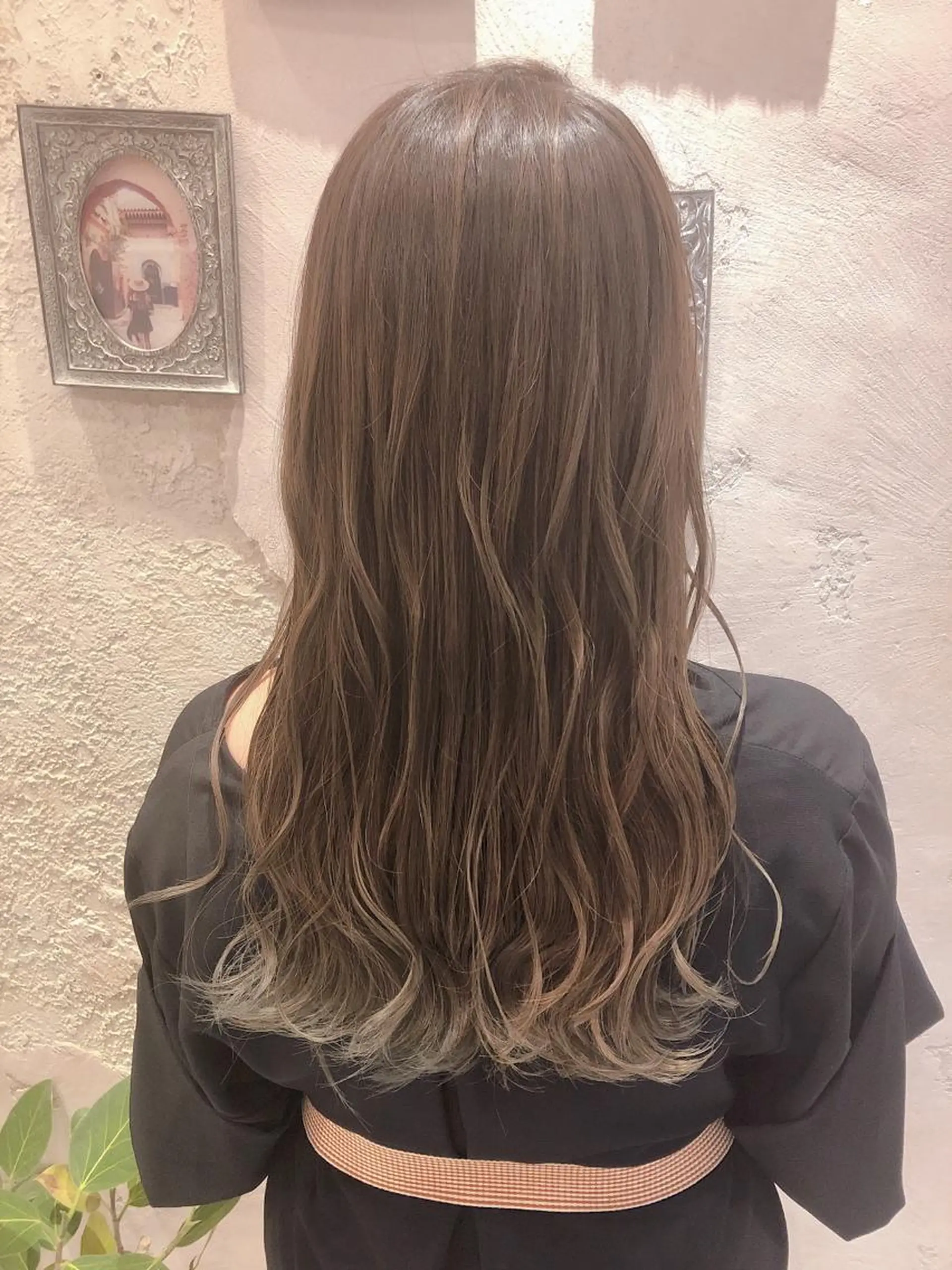 ミディアム アッシュ カット ヘアカラー トリートメント 代表山口ひな 髪質改善のプロのヘアスタイル