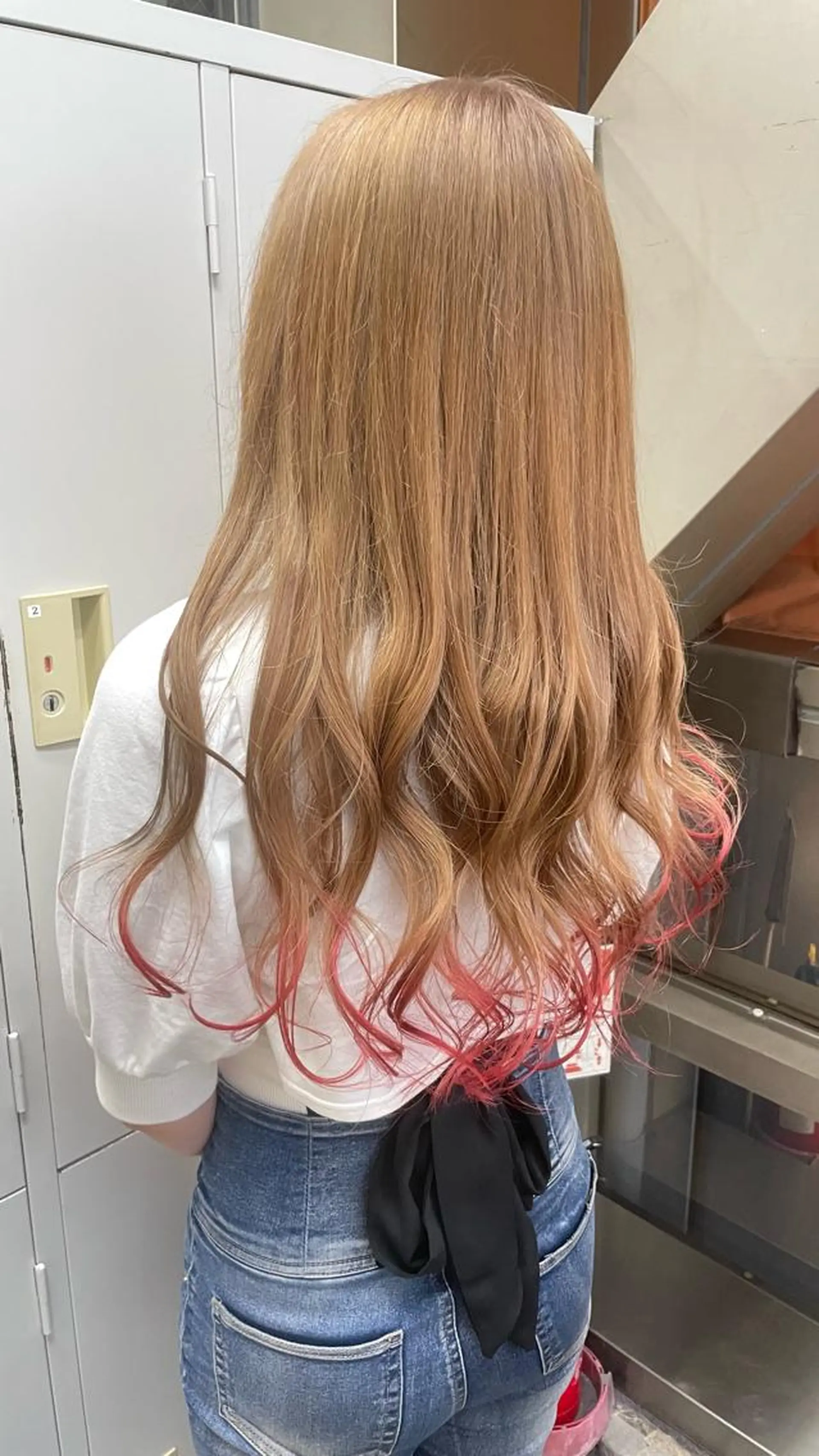 ロング カラー ゆう🫧 透明感/ハイトーンのヘアスタイル