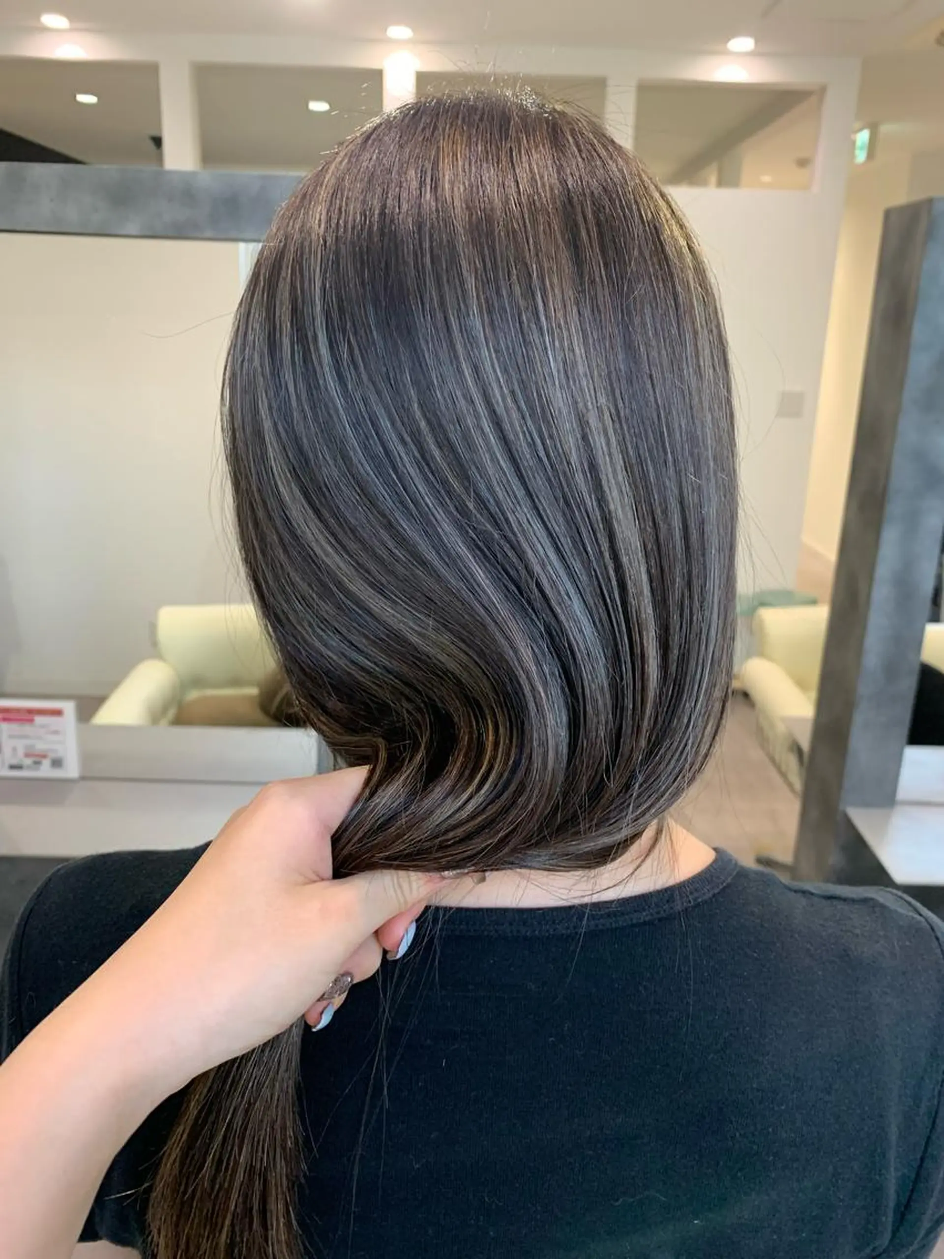 ロング カラー ハイライトカラー ハイライト ヘアカラー 美髪・シールエクステ ホソタニリョウコのヘアスタイル