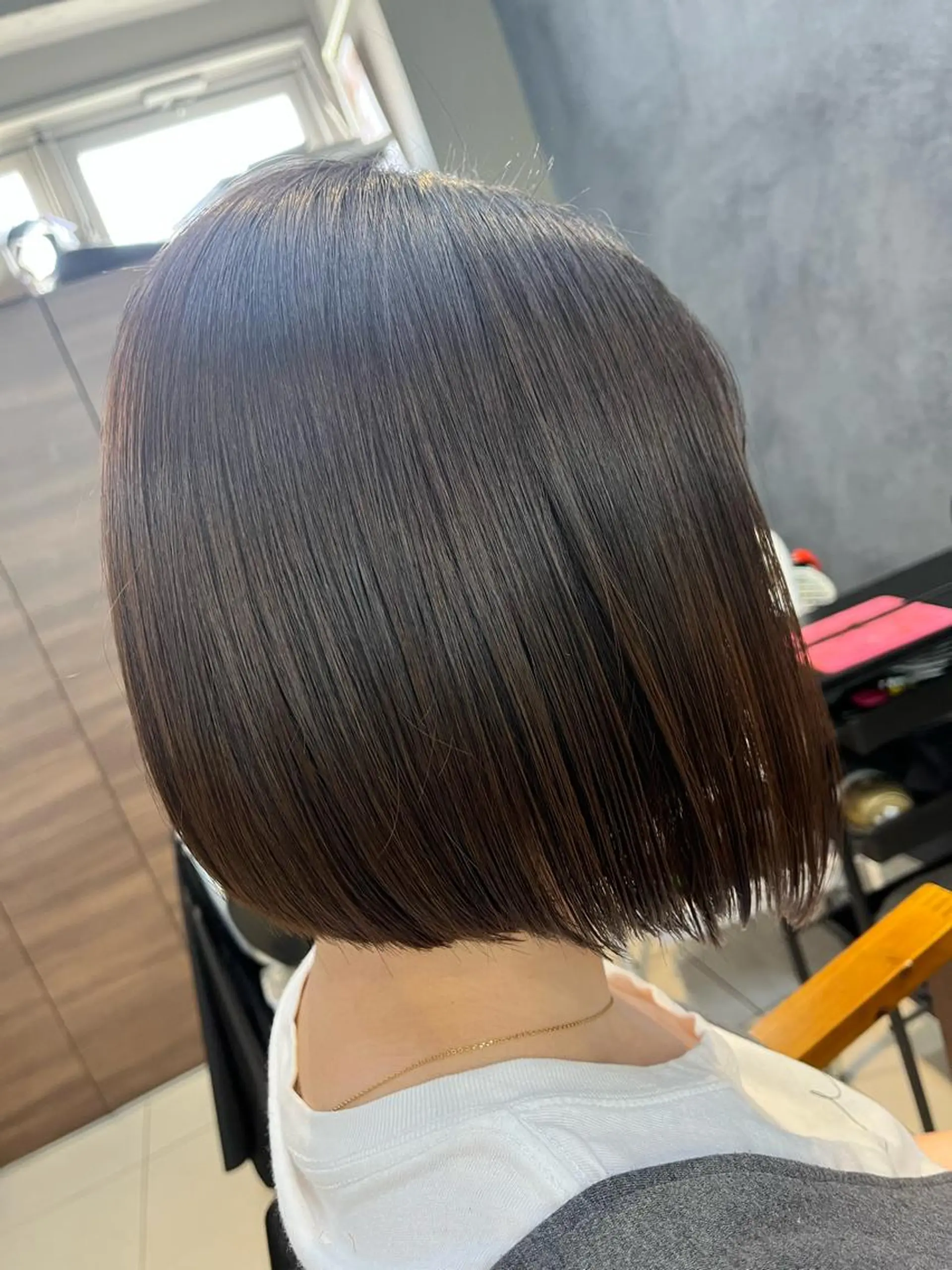 ショート カラー ヘアアレンジ キッズ ネイル マツエク・マツパ アイブロウ 透明感カラー🤎 ゆりのヘアスタイル