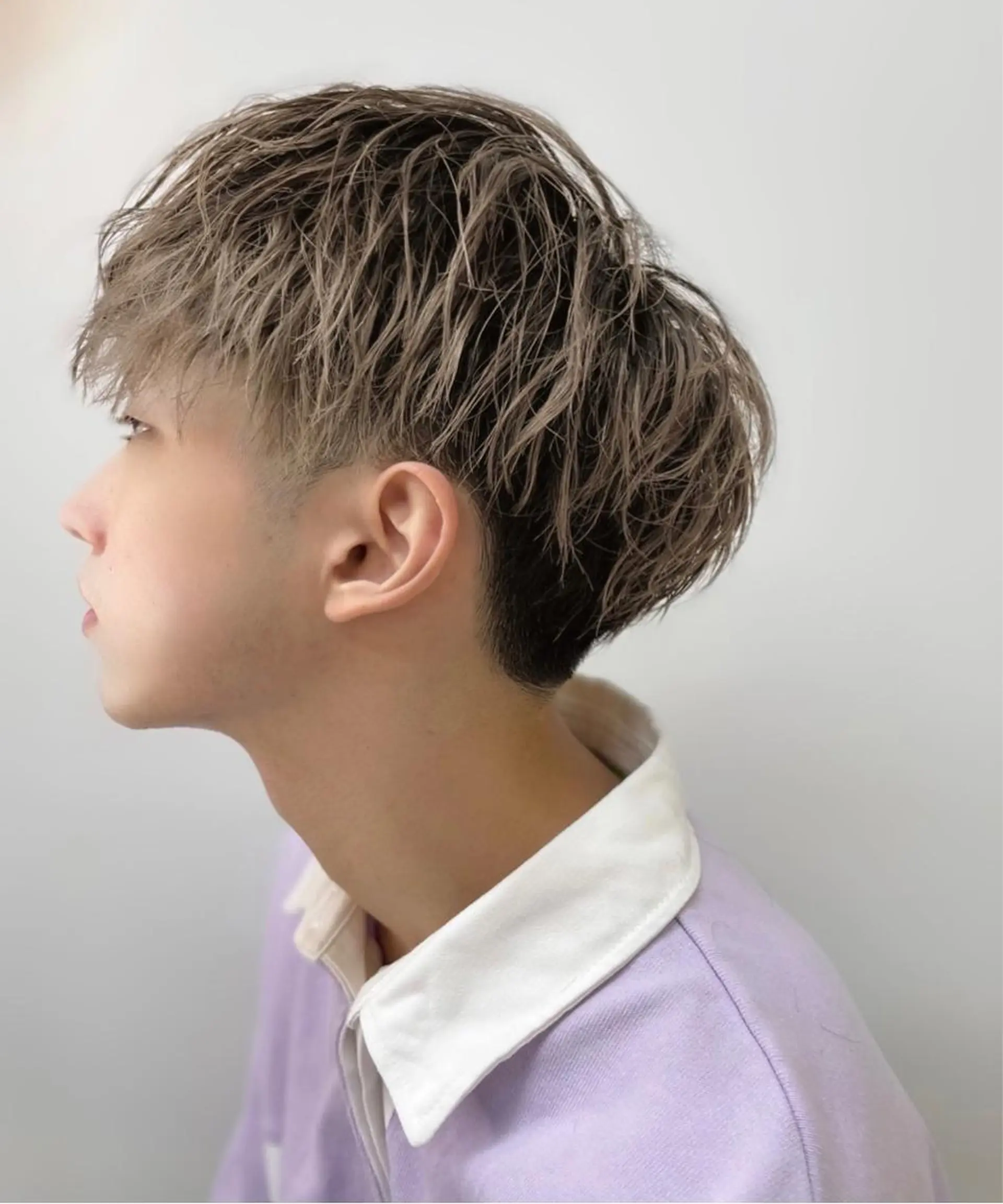 メンズ センターパート マッシュ メンズパーマ ツーブロック 刈り上げ 濱口 健慎のヘアスタイル