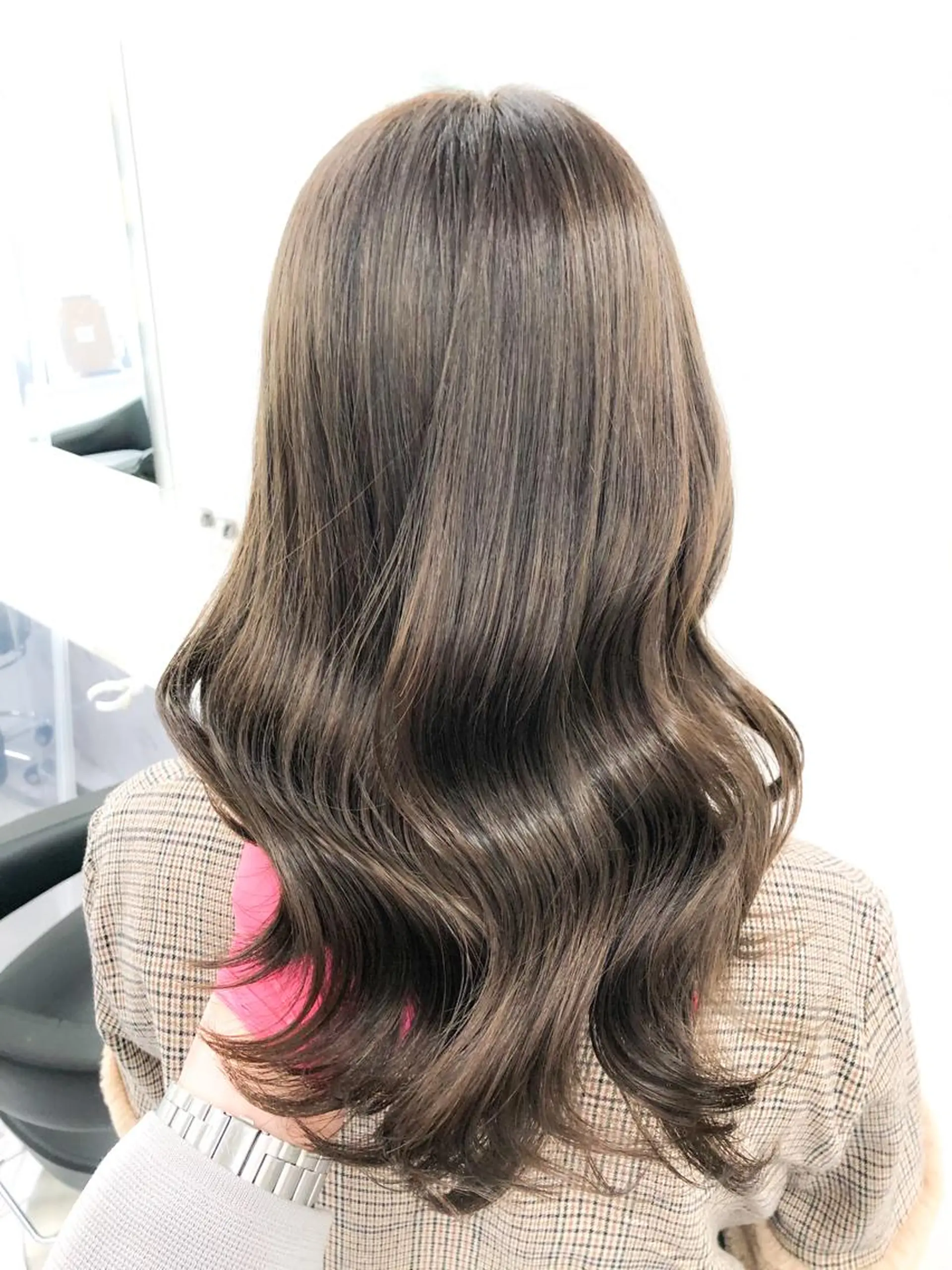 ロング カラー ヘアカラー トリートメント ハイトーン×レイヤー カットTAKUMIのヘアスタイル