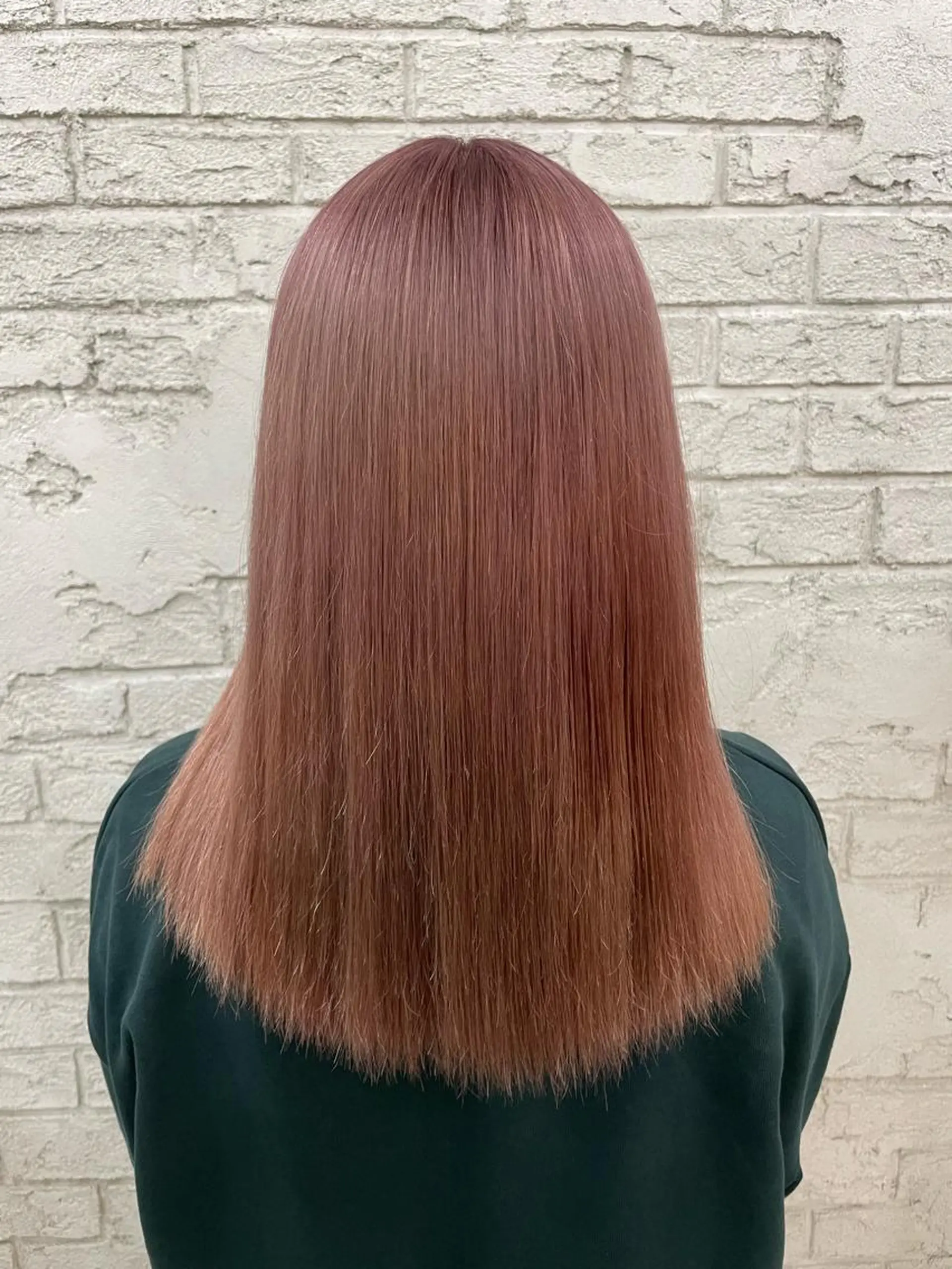 セミロング ブリーチカラーボブ sayo🧸🤎のヘアスタイル