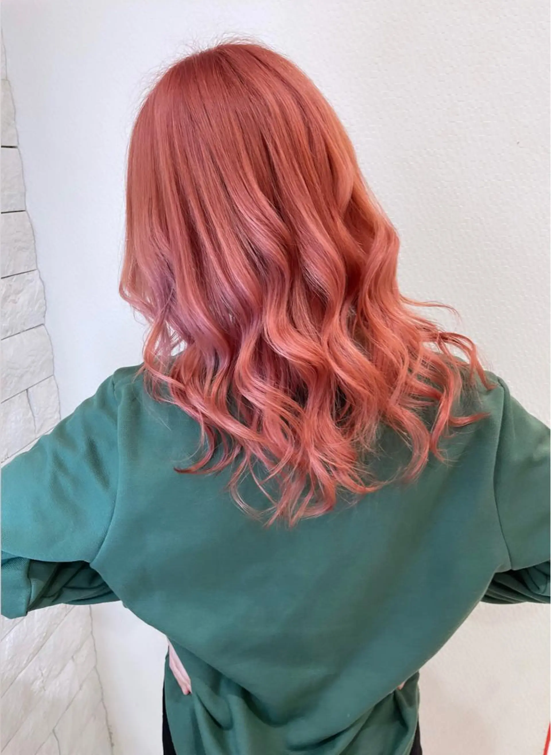 カラー ピンクカラー カット ヘアカラー 名古屋のピンク好き かずくん🦩のヘアスタイル