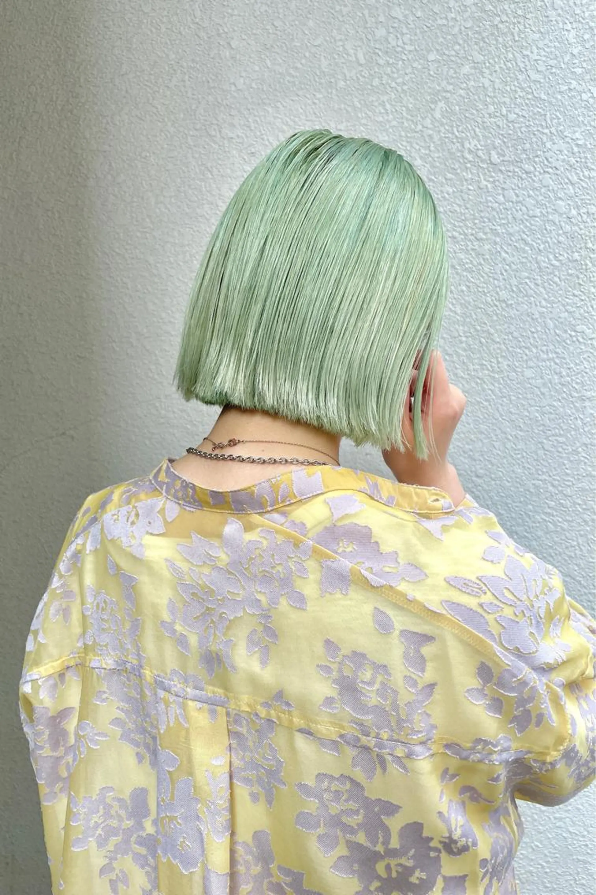 ショート カラー ヘアカラー トリートメント ブリーチカラー🌈 石垣翔太のヘアスタイル