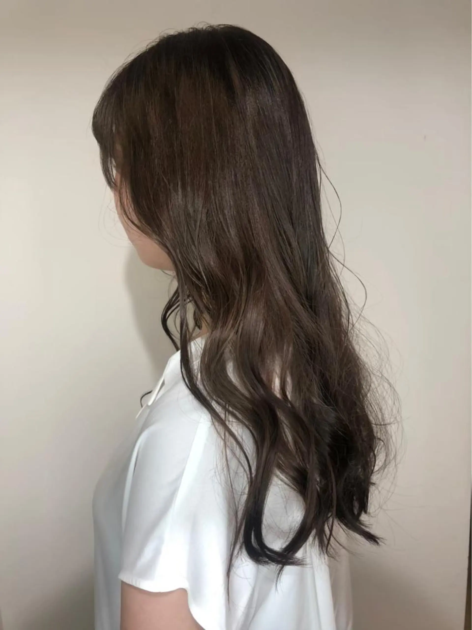 ロング カラー ベージュカラー ブリーチ ブリーチなしカラー 小川 美奈のヘアスタイル