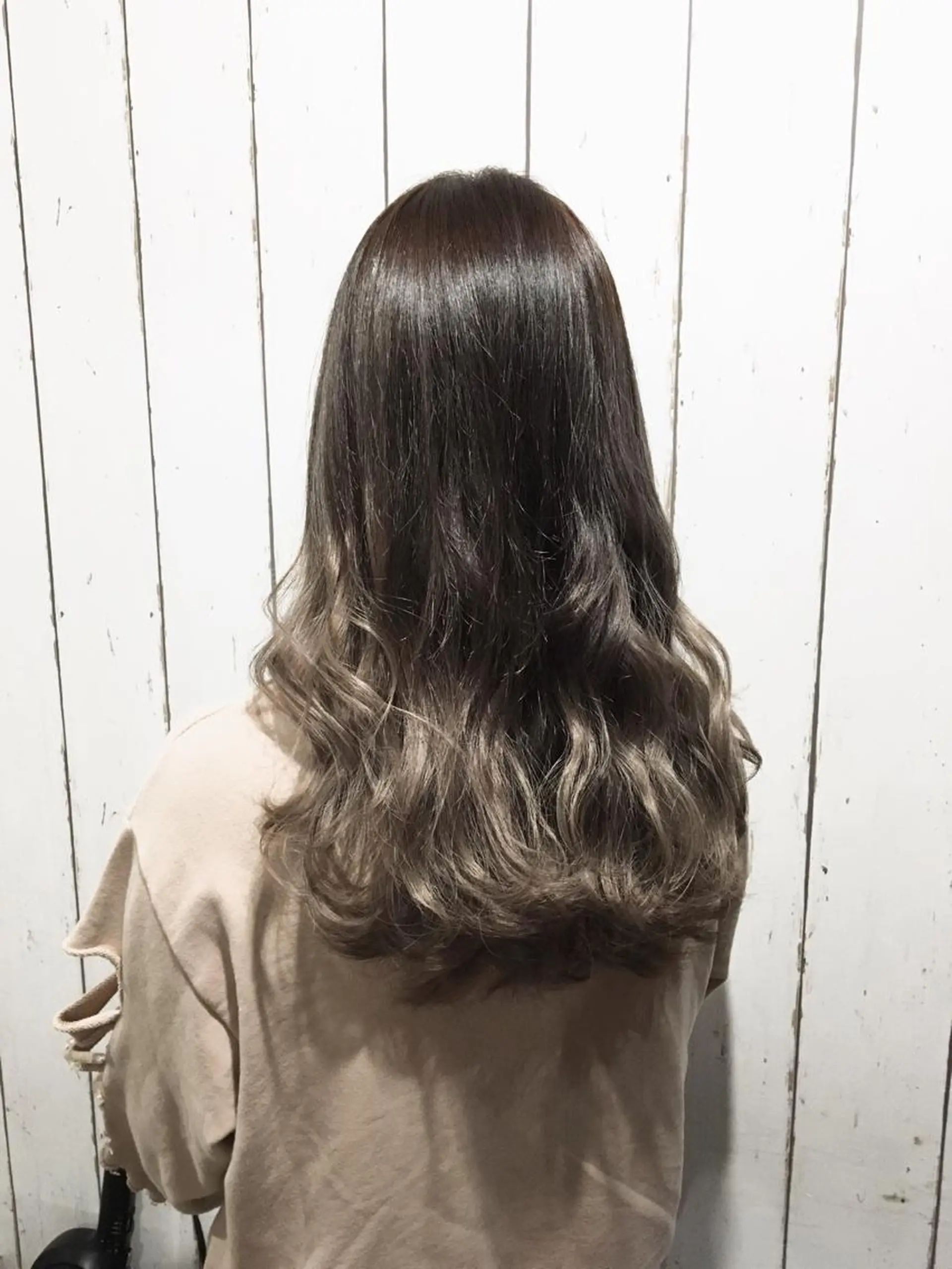 ミディアム カラー パーマ ヘアアレンジ ショコラグレージュ グレージュ 👑指名率No.1 👑坂口飛翔のヘアスタイル