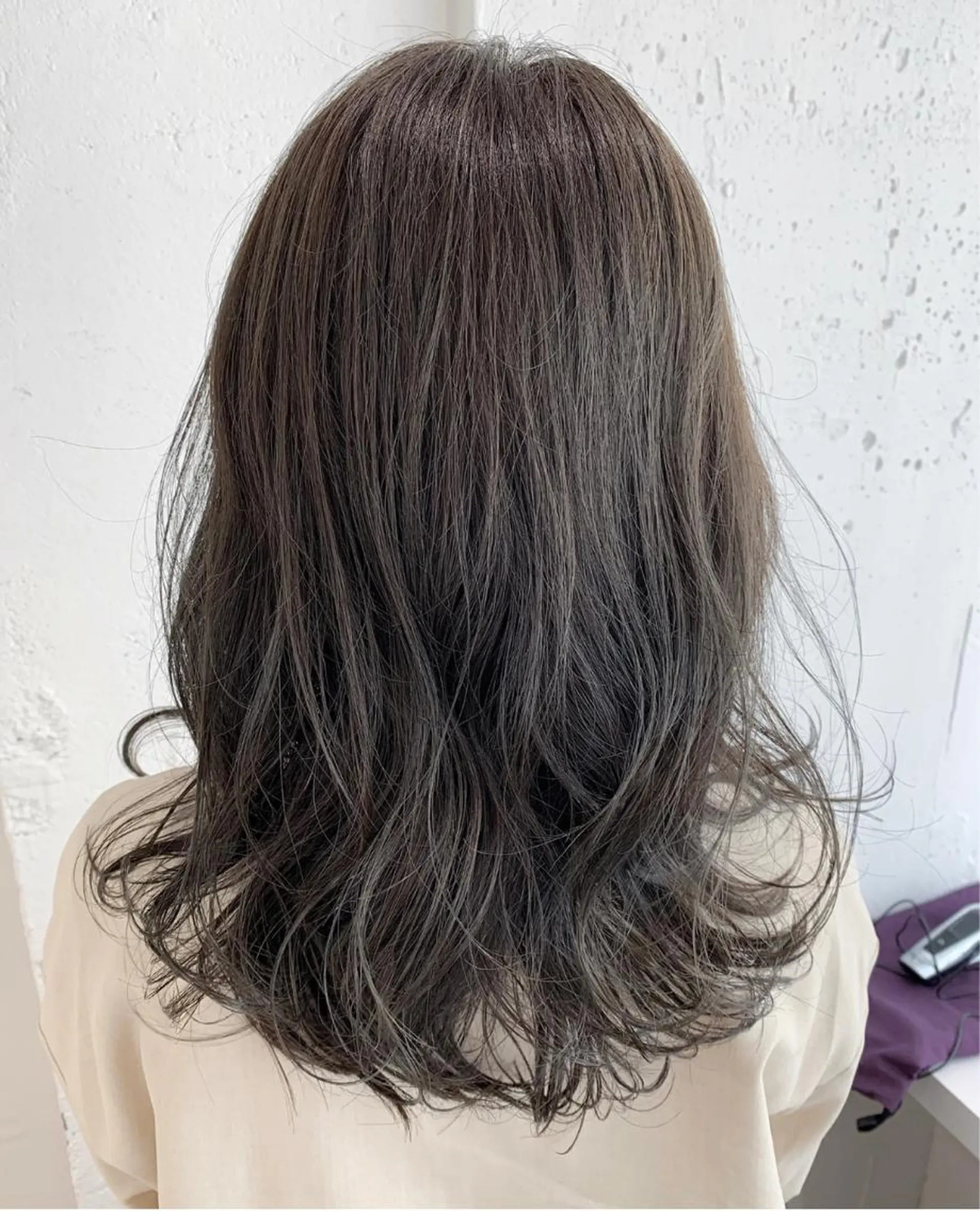 ミディアム カラー パーマ 韓国ヘア🇰🇷/ レイヤーカット✂︎のヘアスタイル