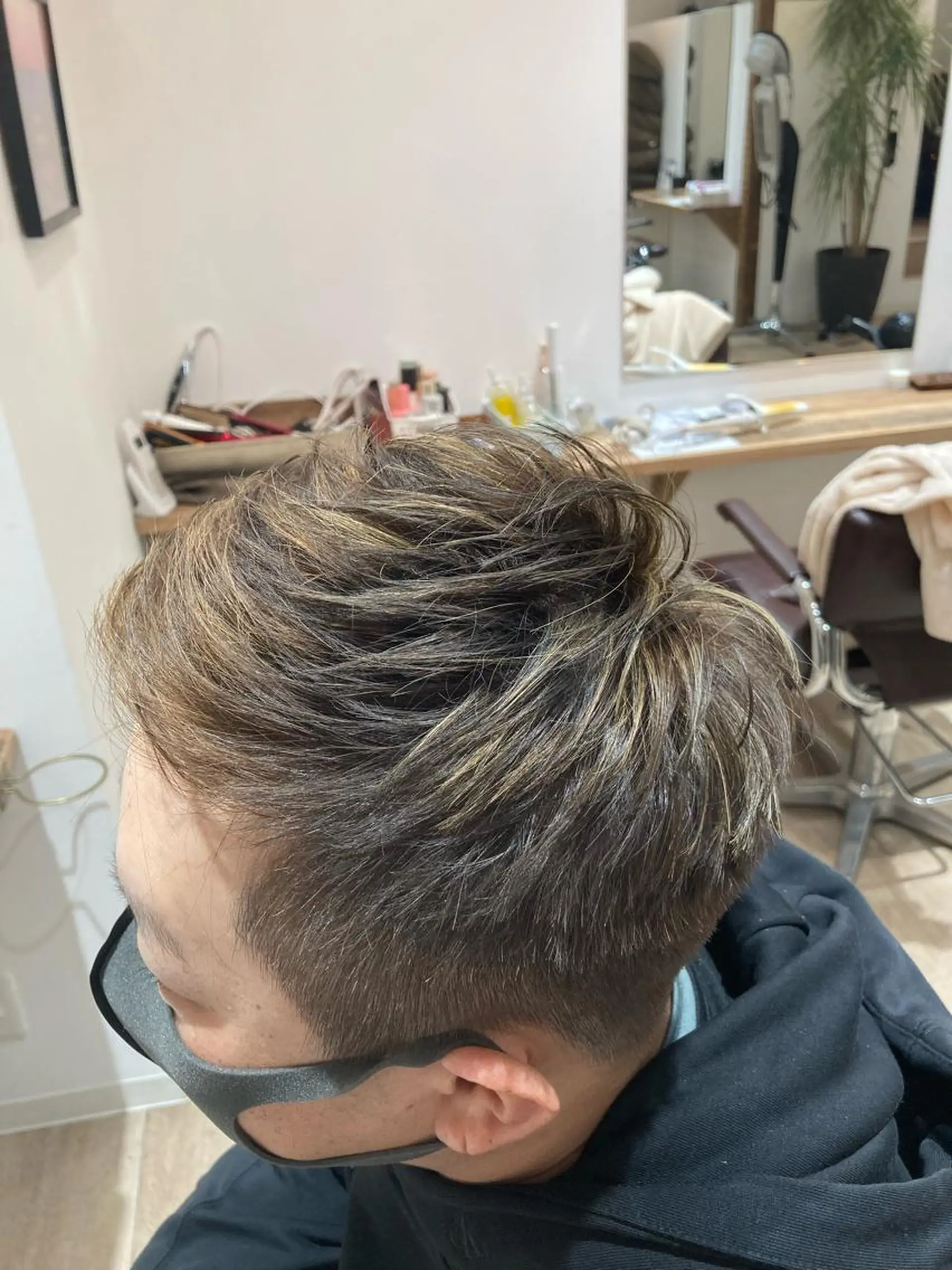 ショート カラー メンズ 前田 梨沙のヘアスタイル