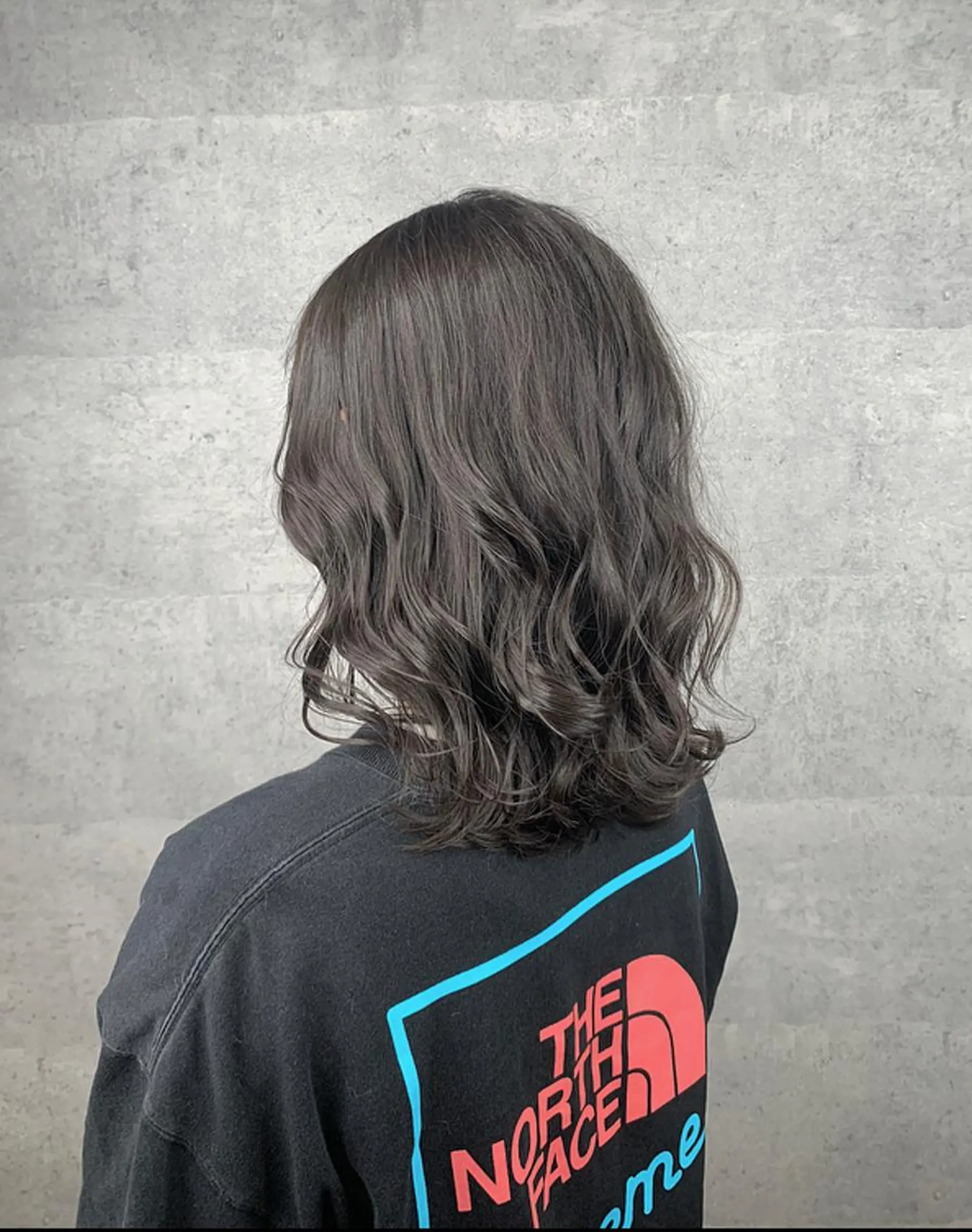 ミディアム カラー 和泉市フルール 吉田　瞬也のヘアスタイル