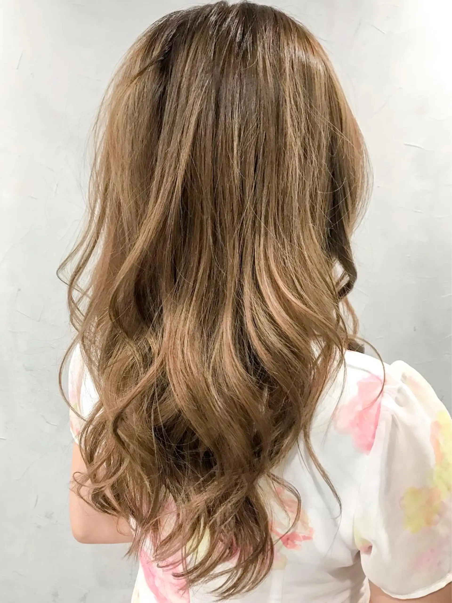 ロング カラー ダブルカラー カット ヘアカラー 江畑 匠 新宿三丁目 徒歩30秒⭐️のヘアスタイル