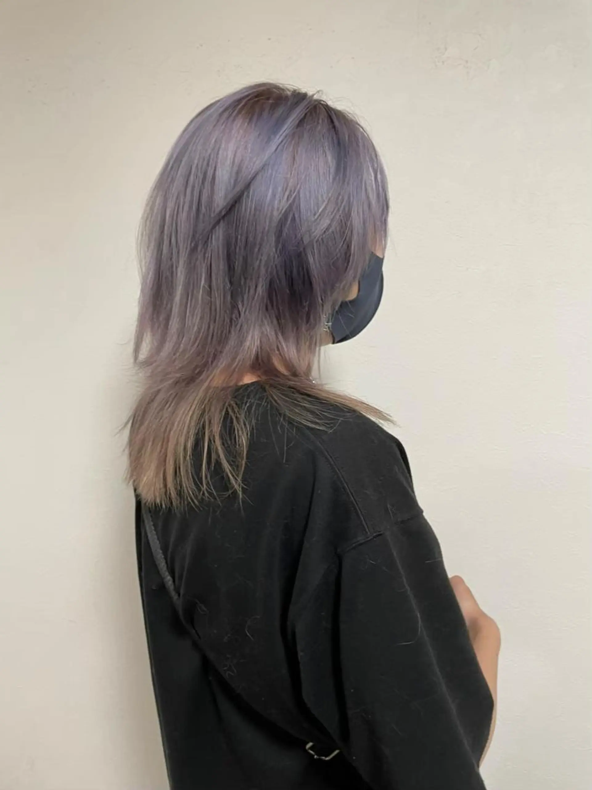 セミロング カラー ヘアアレンジ アディクシーカラー デザインカラー クオルシアカラー 縮毛矯正 newi 川崎店のヘアスタイル