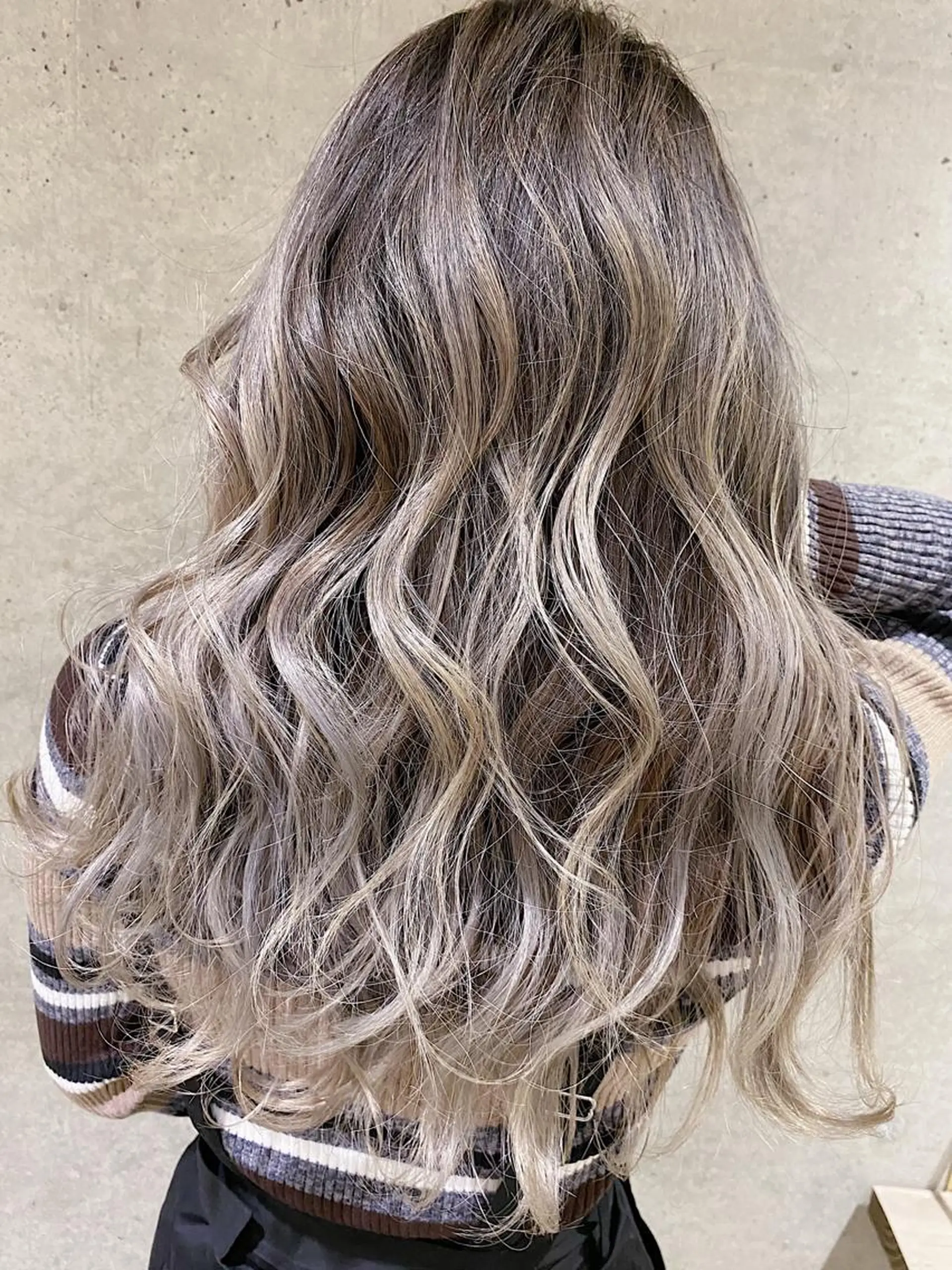 ロング カラー ヘアカラー トリートメント LA KING GINZA TOKYO所属・🧡ショートの達人 🧡SHOのヘアスタイル