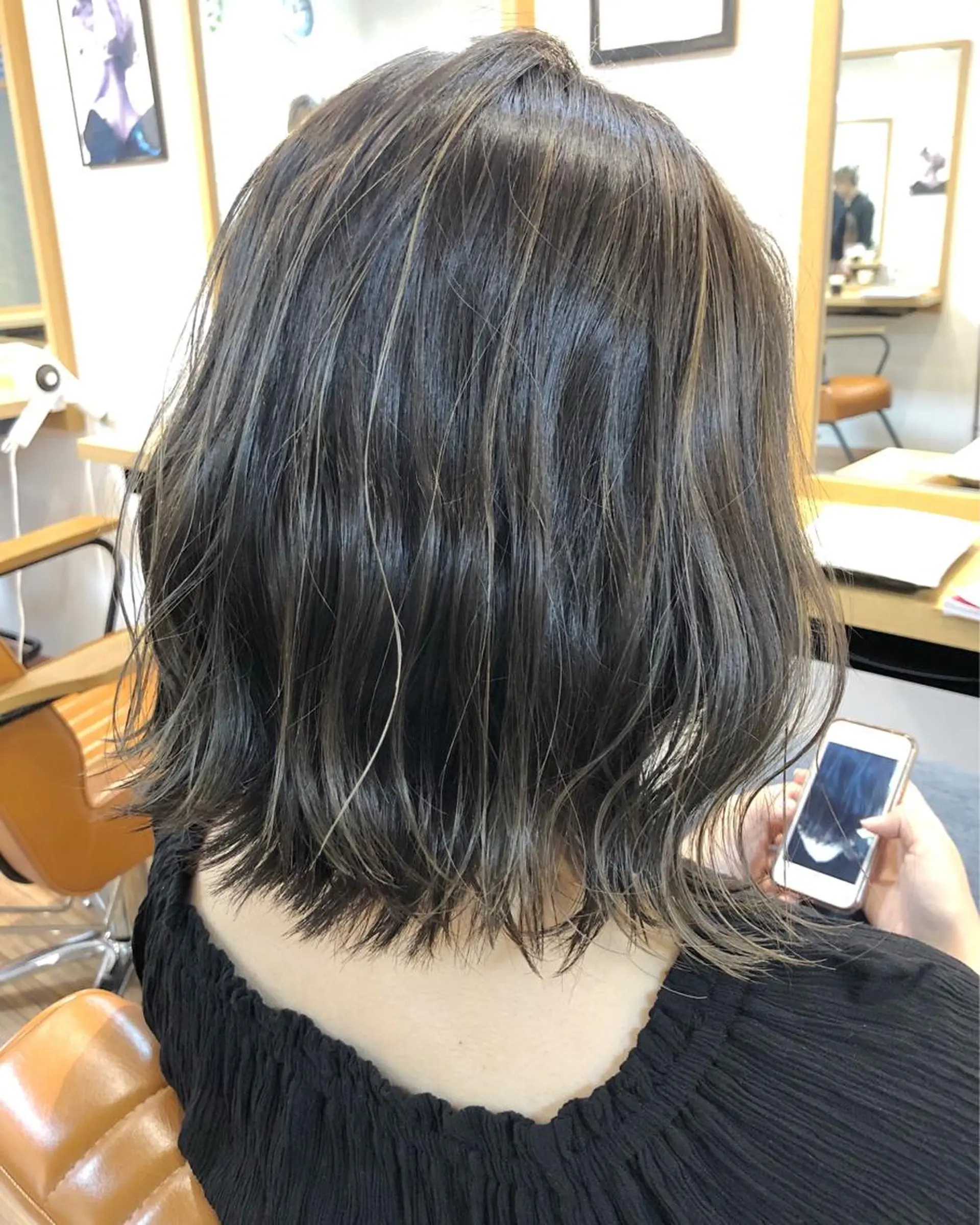ショート カラー ヘアアレンジ グレージュ ハイライトカラー ハイライト ヘアカラー トリートメント 遠藤 拓馬のヘアスタイル