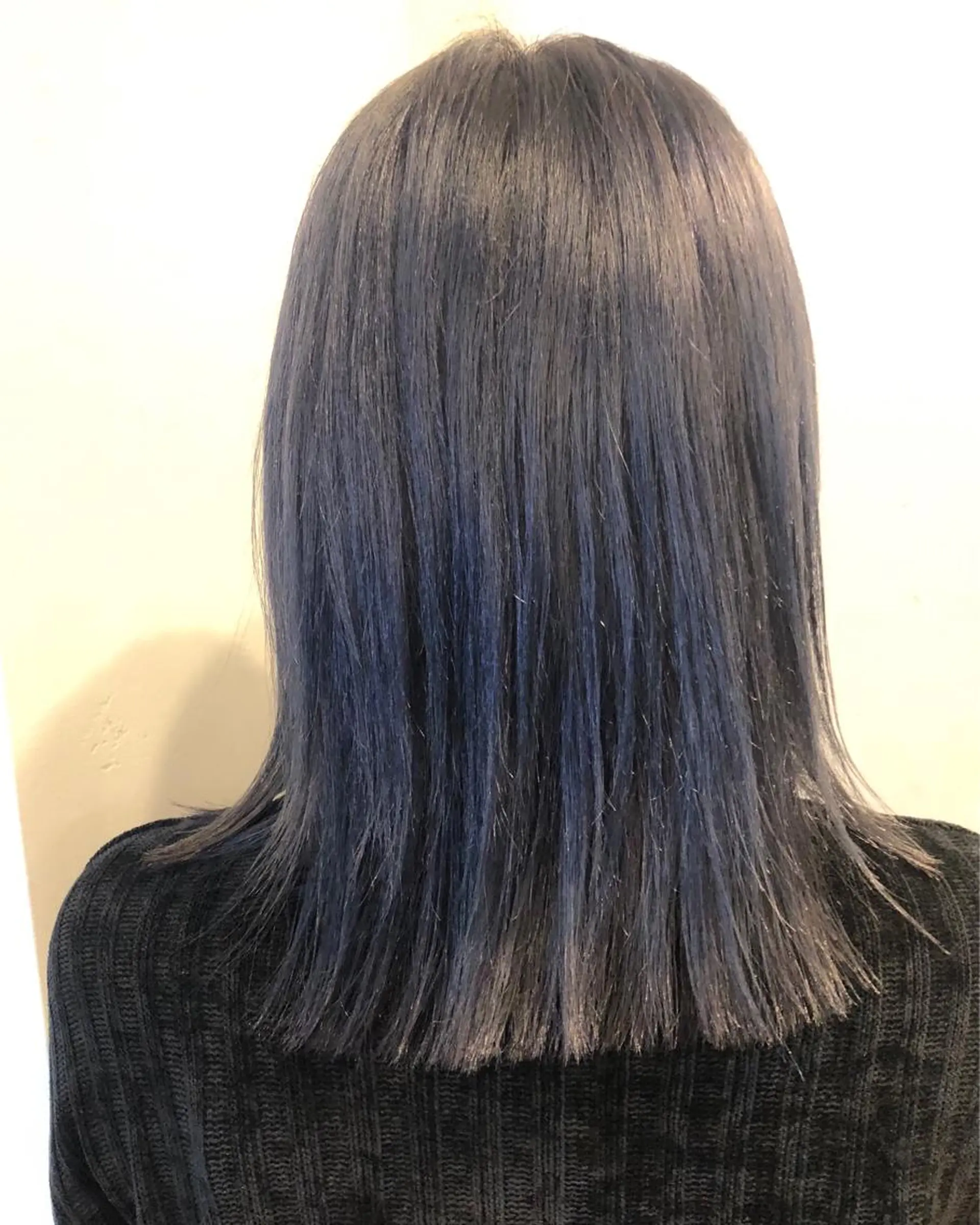 ミディアム カラー ブリーチ ブルーカラー ブルージュ TOWA 野村　コウダイのヘアスタイル