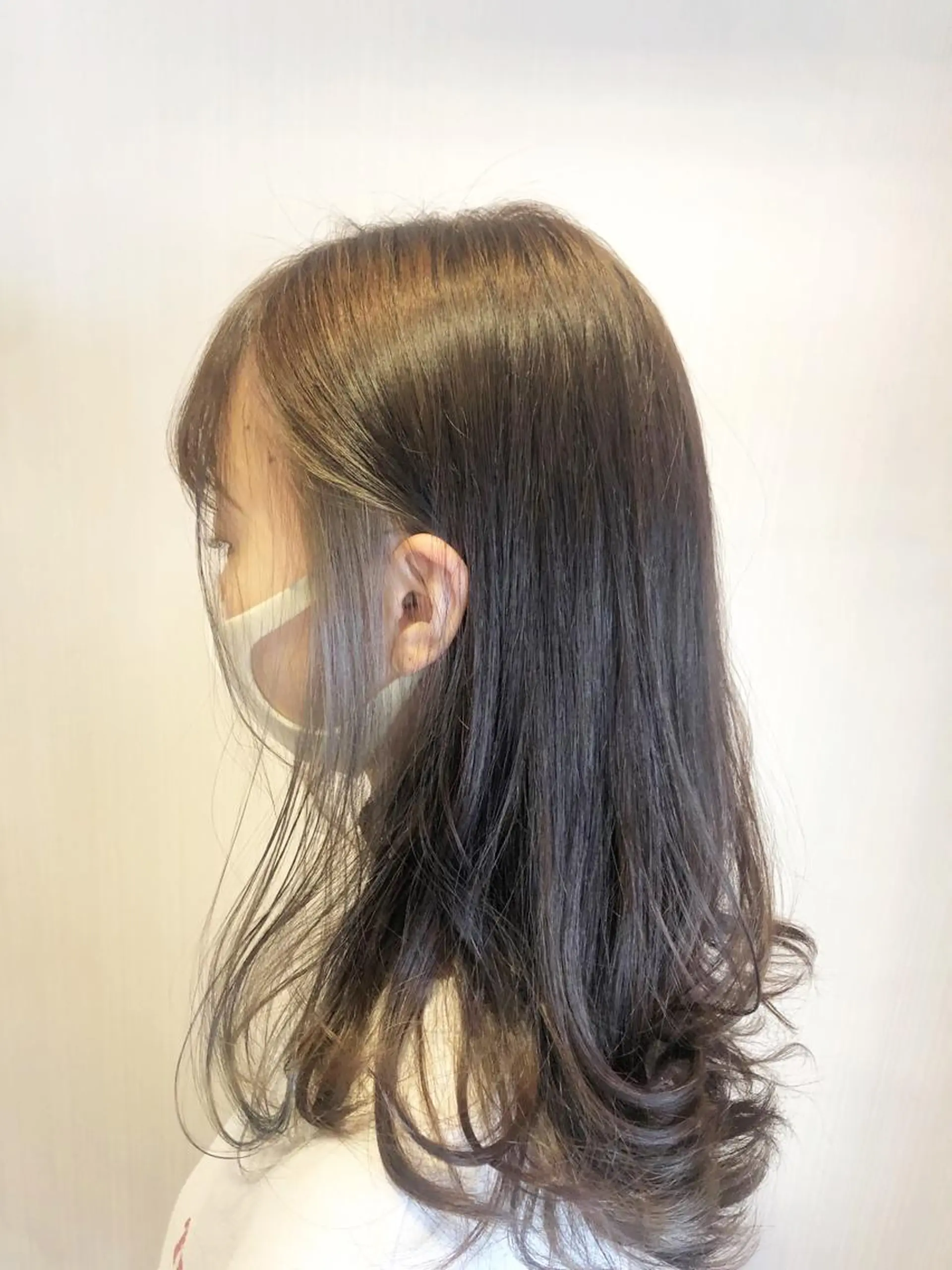 セミロング カラー ヘアカラー 新井 友菜のヘアスタイル