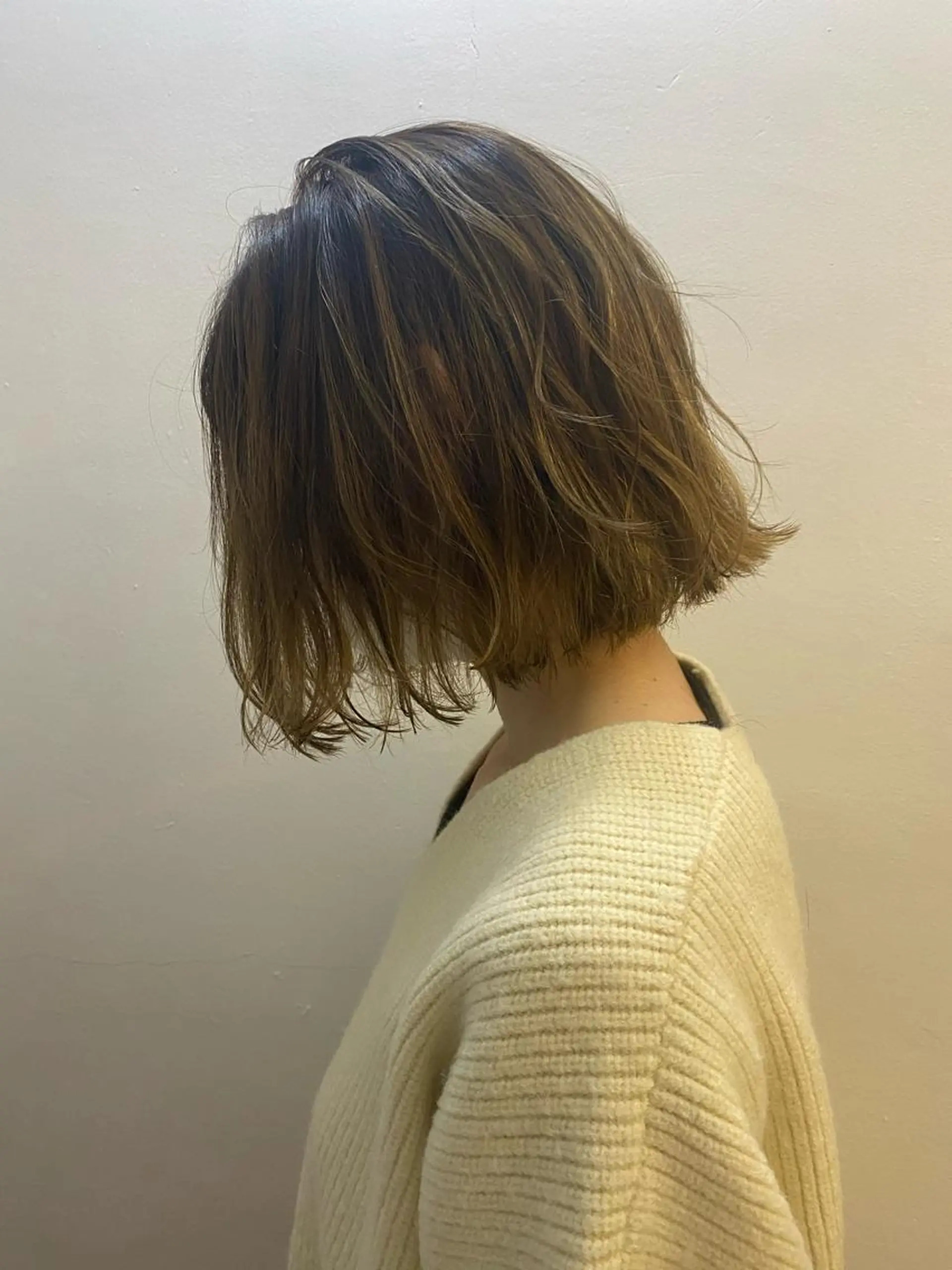 ショート ボブ ハイライト 艶髪カラー&ウルフ フルカワ ヒロズミのヘアスタイル