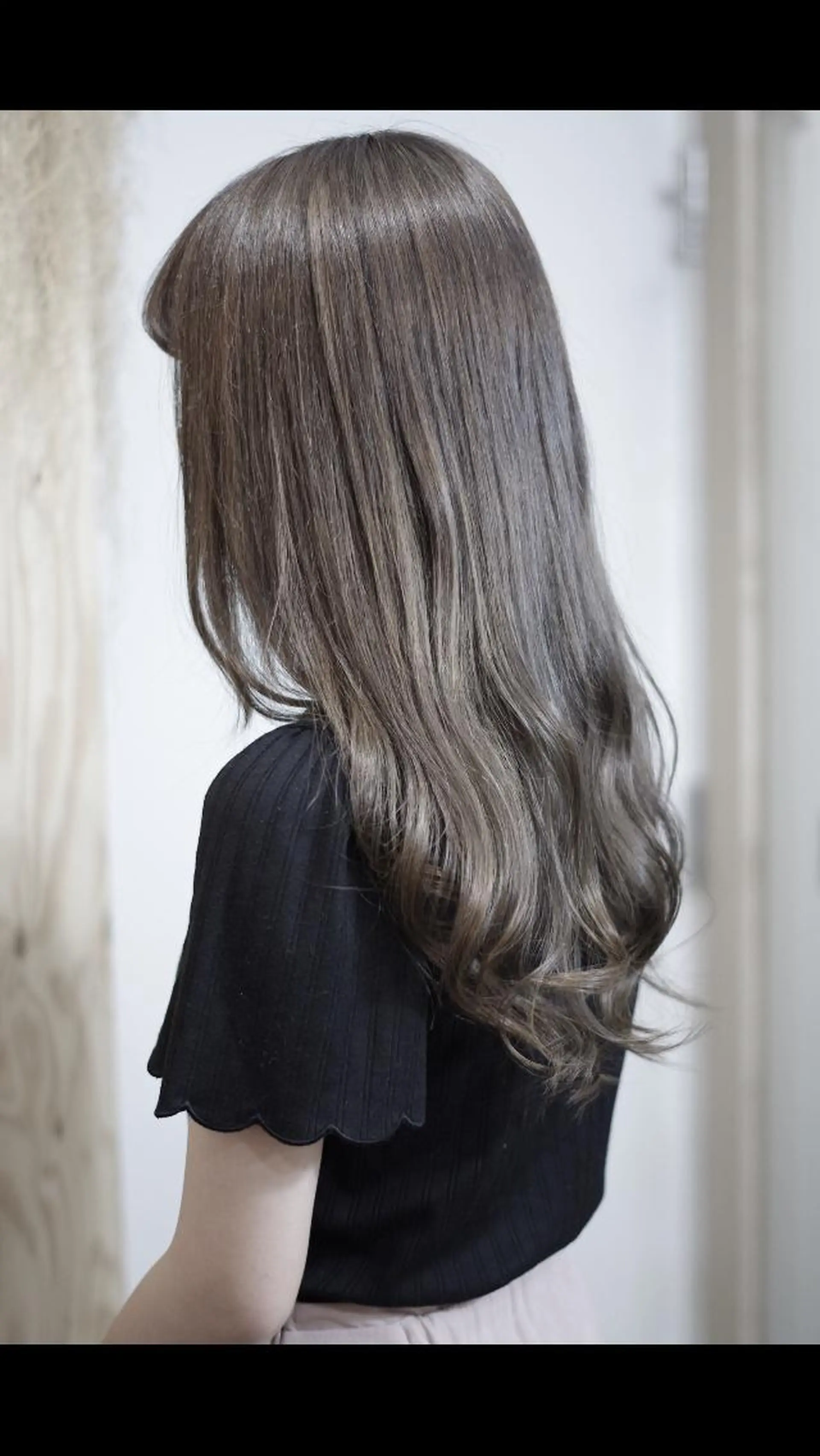 セミロング カラー ブリーチ グレージュ カット ヘアカラー トリートメント 💎髪質改善💎 デザイナーshinのヘアスタイル