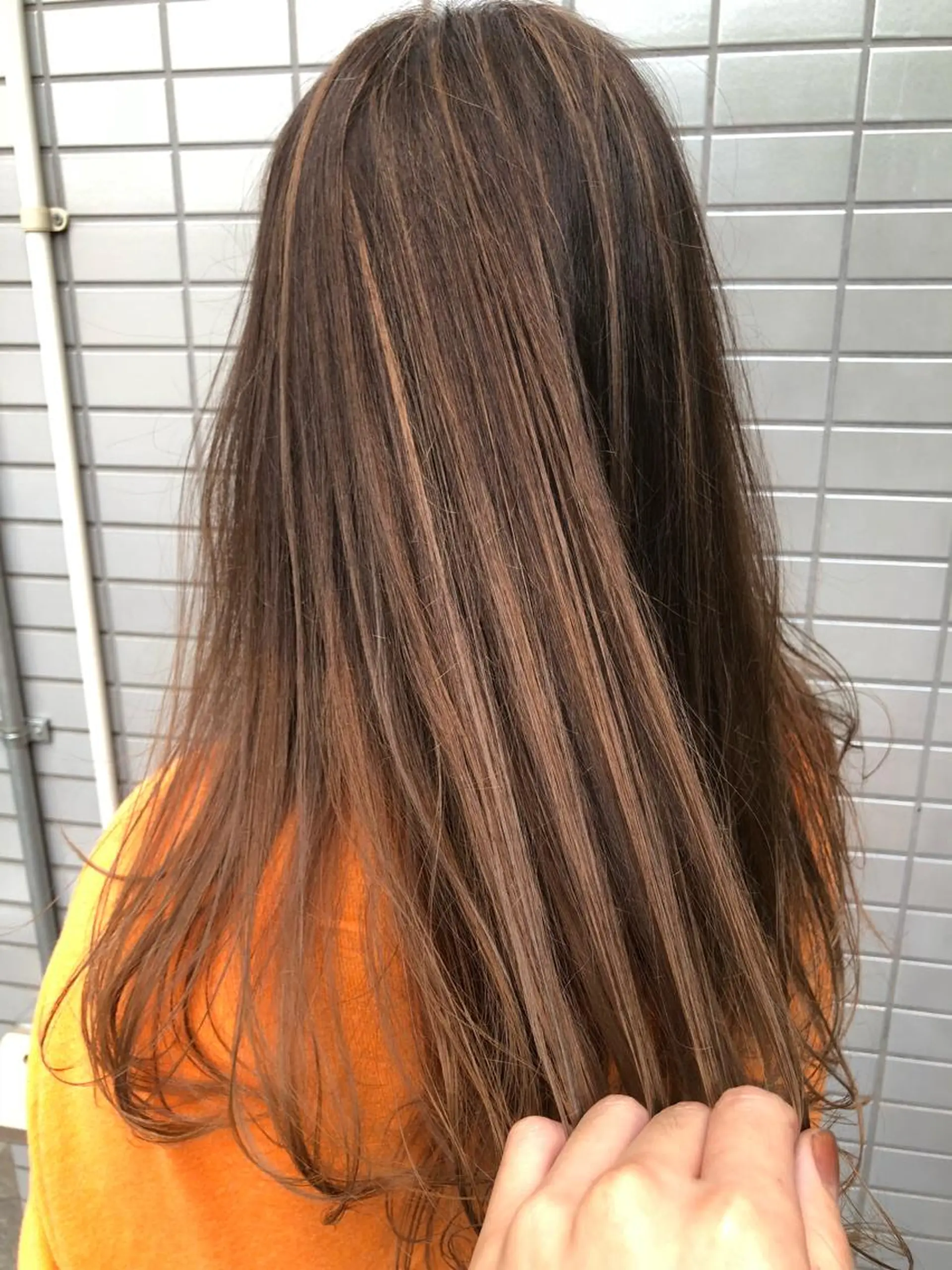 セミロング カラー グラデーションカラー ハイライトカラー ハイライト ヘアカラー PSY(サイ)池袋 金田尚久🎨のヘアスタイル