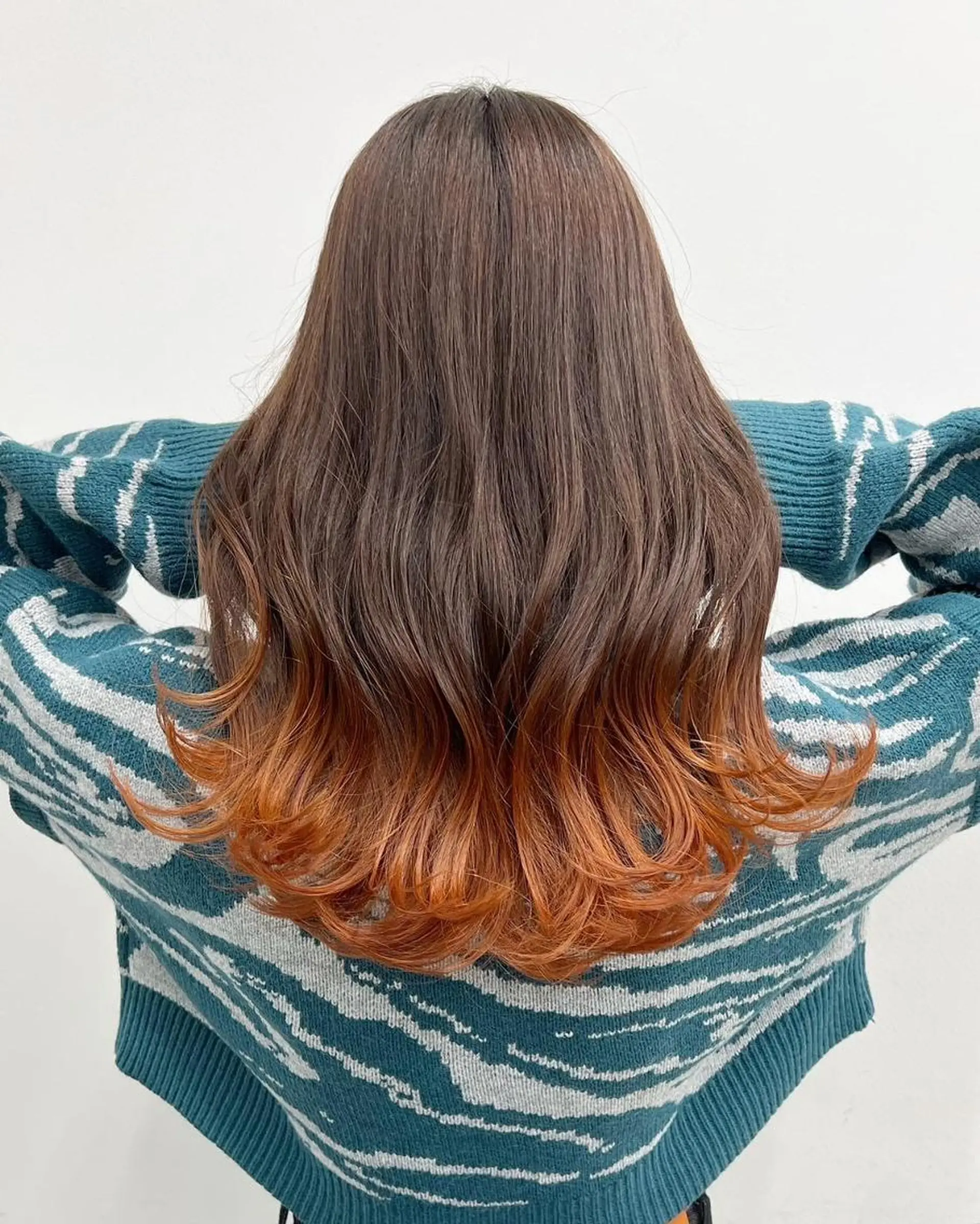 セミロング ハイライト 髪質改善 レイヤーカット 縮毛矯正 トリートメント ヘアカラー トリートメント 【公式】amble luxe池袋東口🩷のヘアスタイル