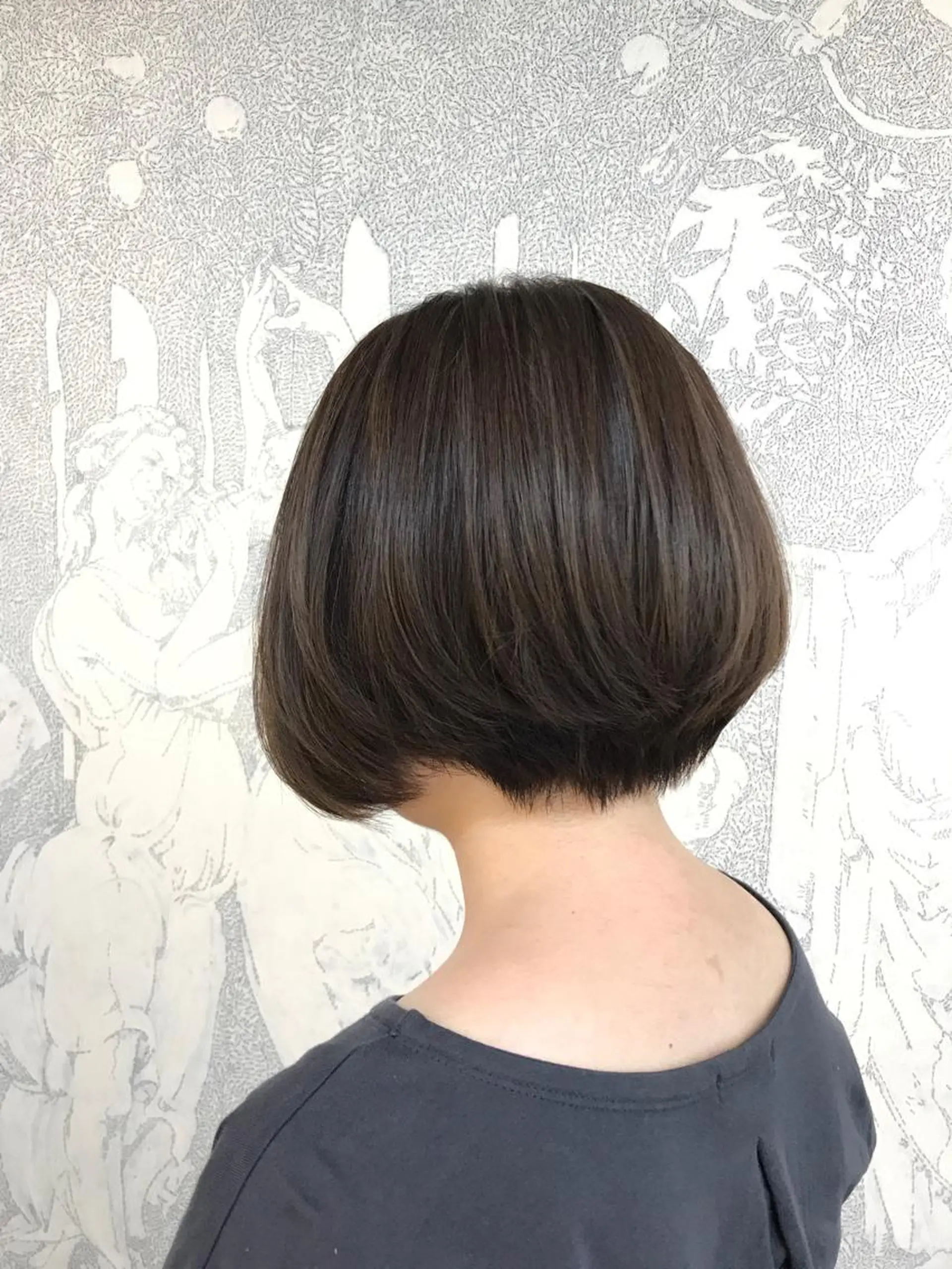 ショート アルファ シェリのヘアスタイル