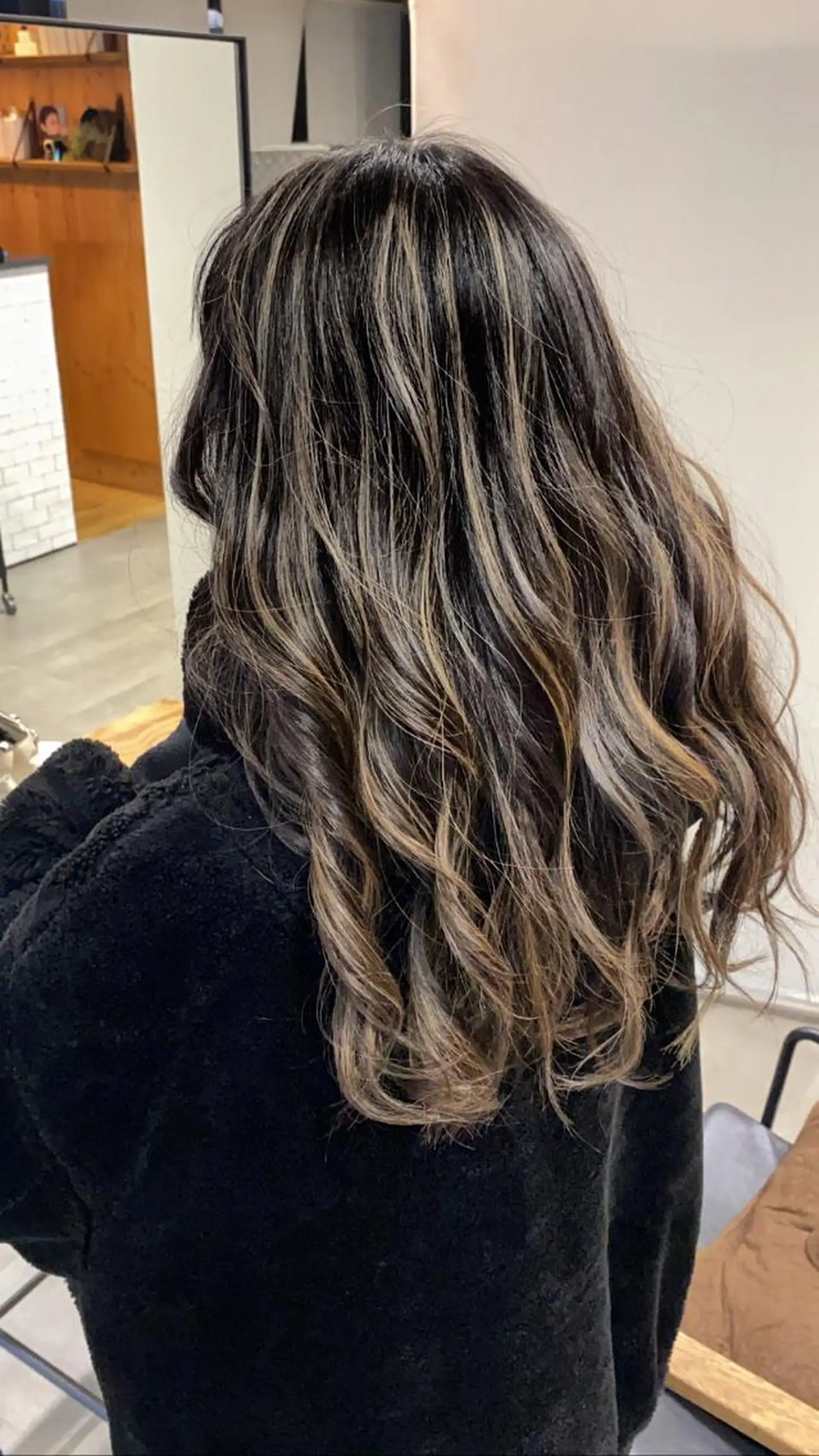 カラー 井上 怜音のヘアスタイル