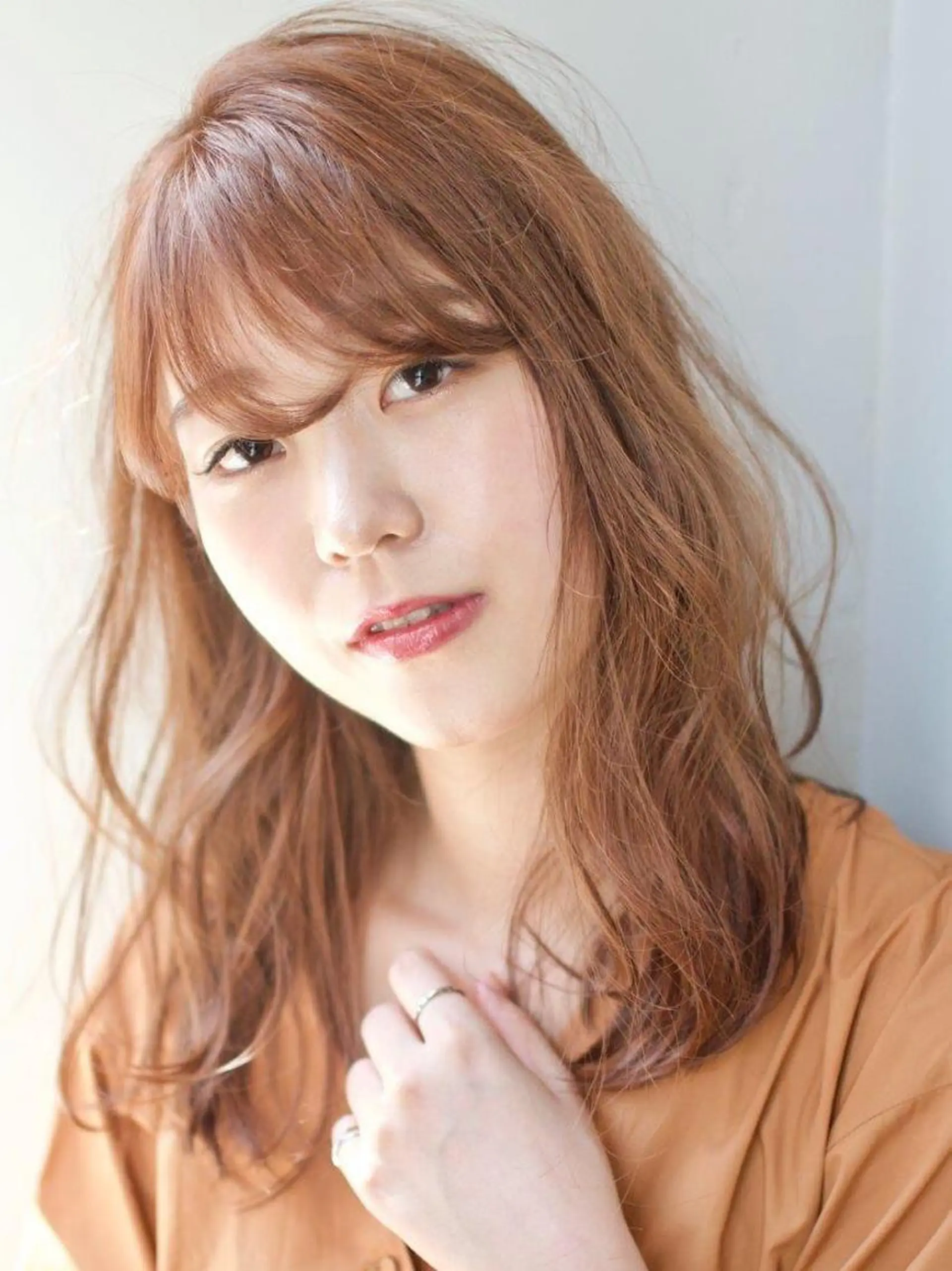 ロング カラー 透明感カラー REIのヘアスタイル