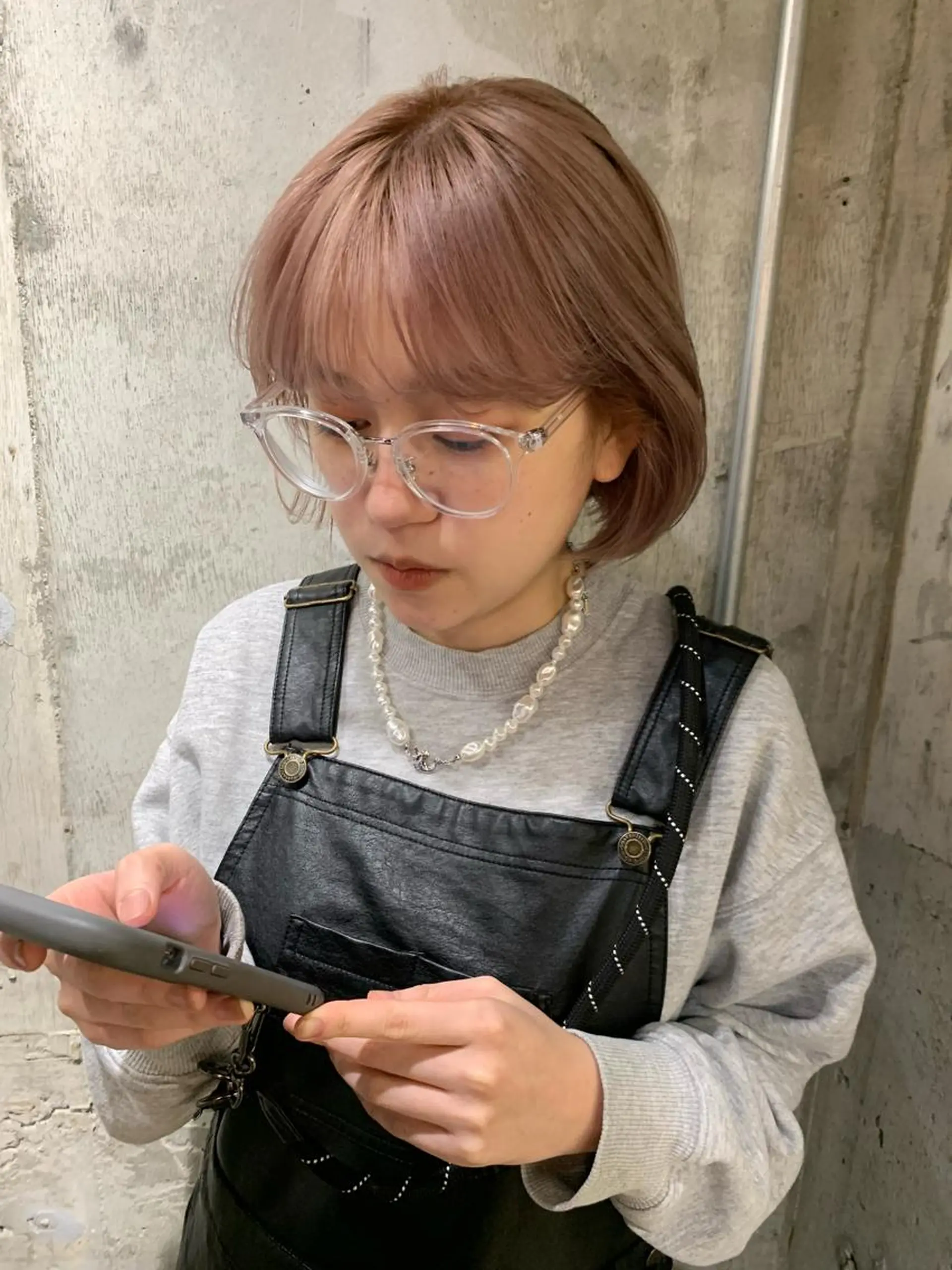 ショート カラー ベージュカラー ブリーチ ピンクカラー ピンクベージュ ヘアカラー TONUKOA RUA下北沢店【トヌコア ルア】所属・丸山璃子 /パーマ/レイヤーのヘアスタイル