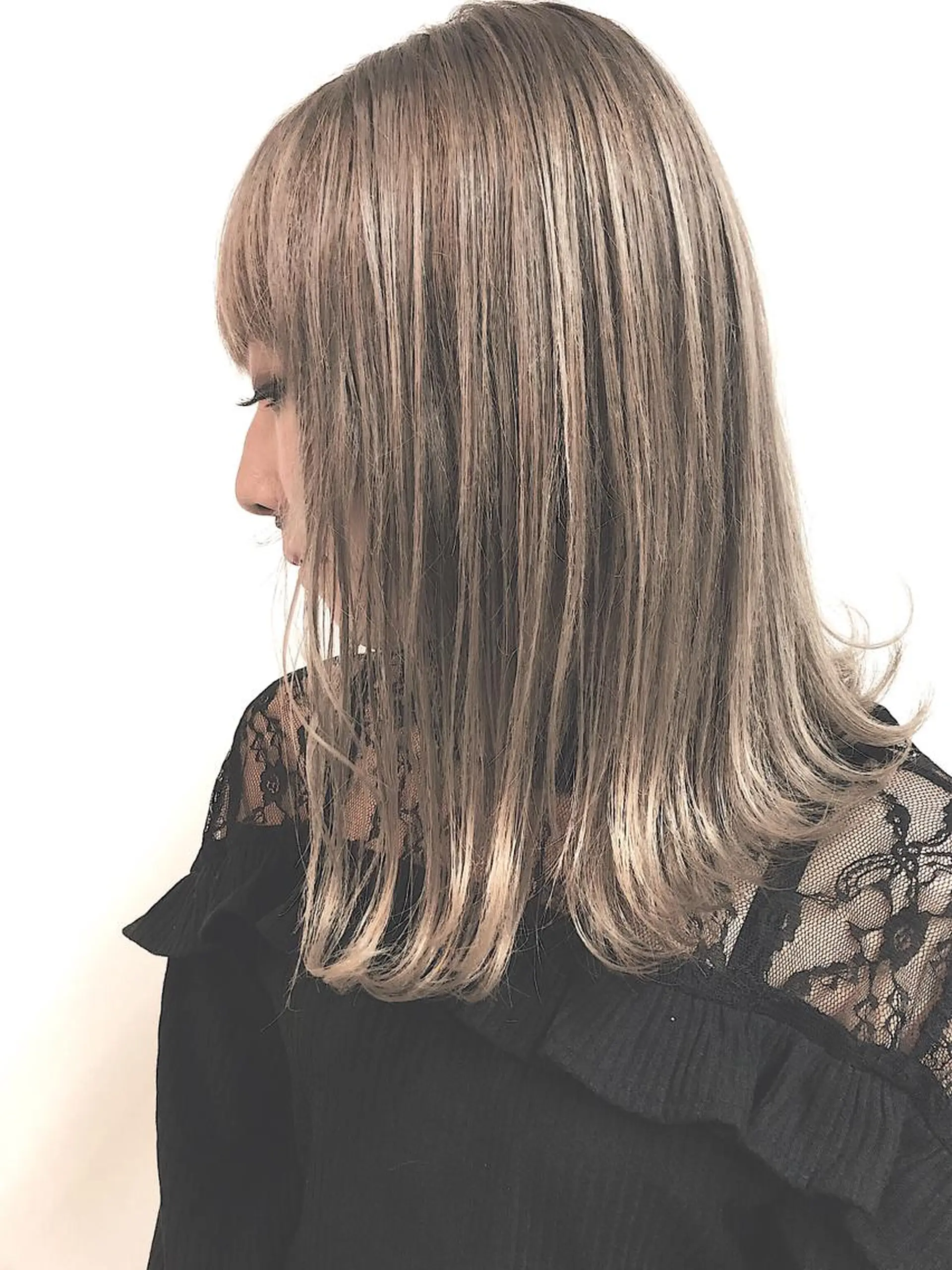 ミディアム カラー カット ヘアカラー トリートメント ヘアセット 360°キレイな ショートカットのヘアスタイル