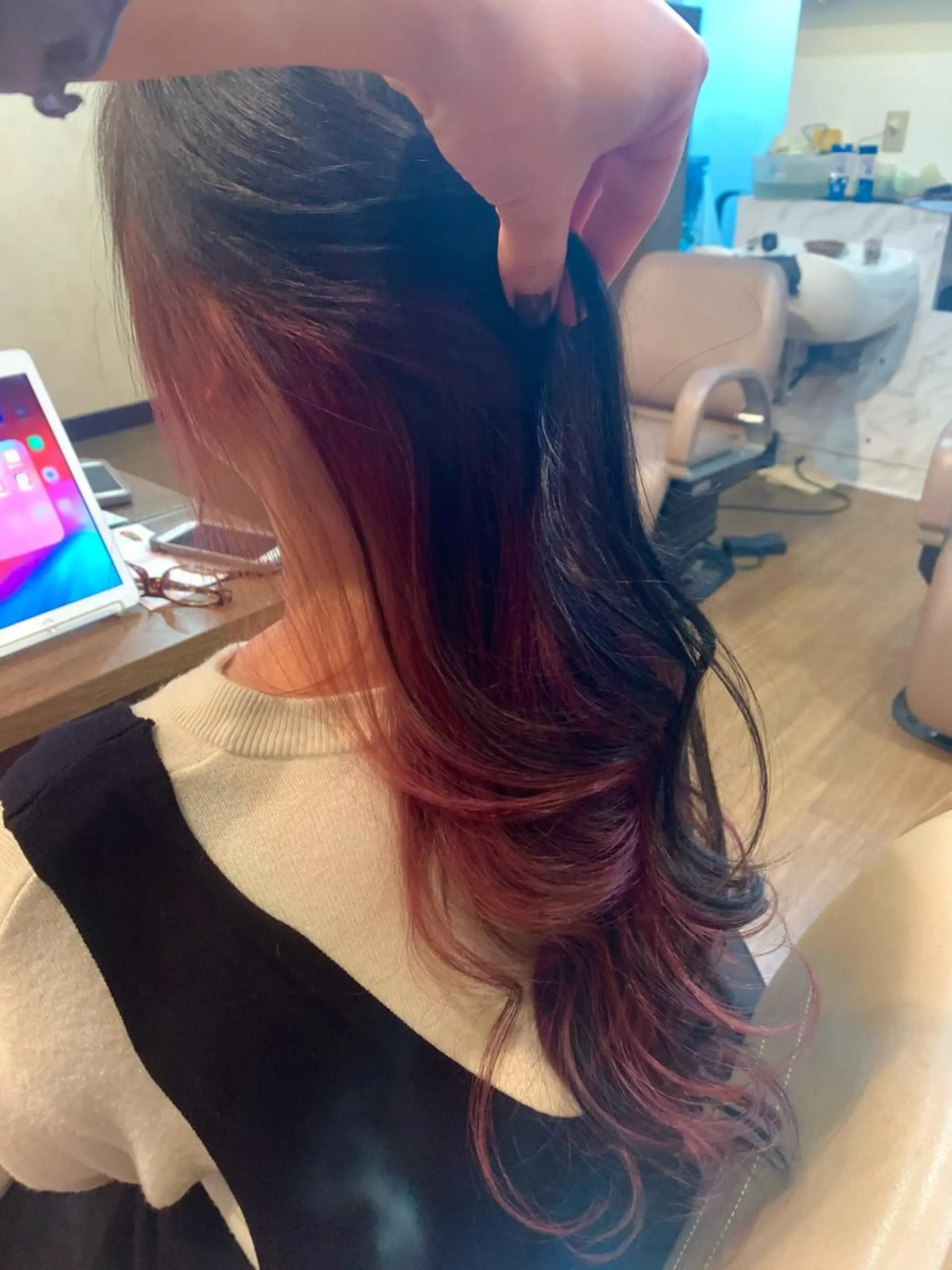 ロング カラー coupe ciseauxのヘアスタイル