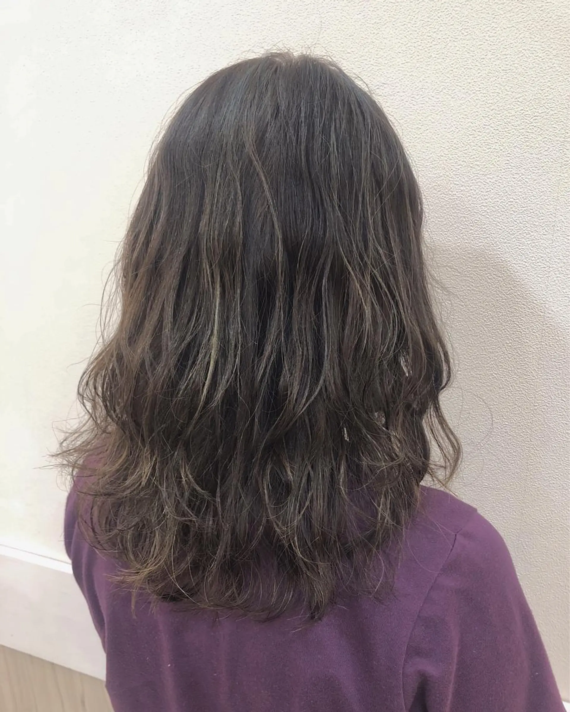 カラー ハイライトカラー ヘアカラー 内田温子大人女性 ハイライト、ボブのヘアスタイル