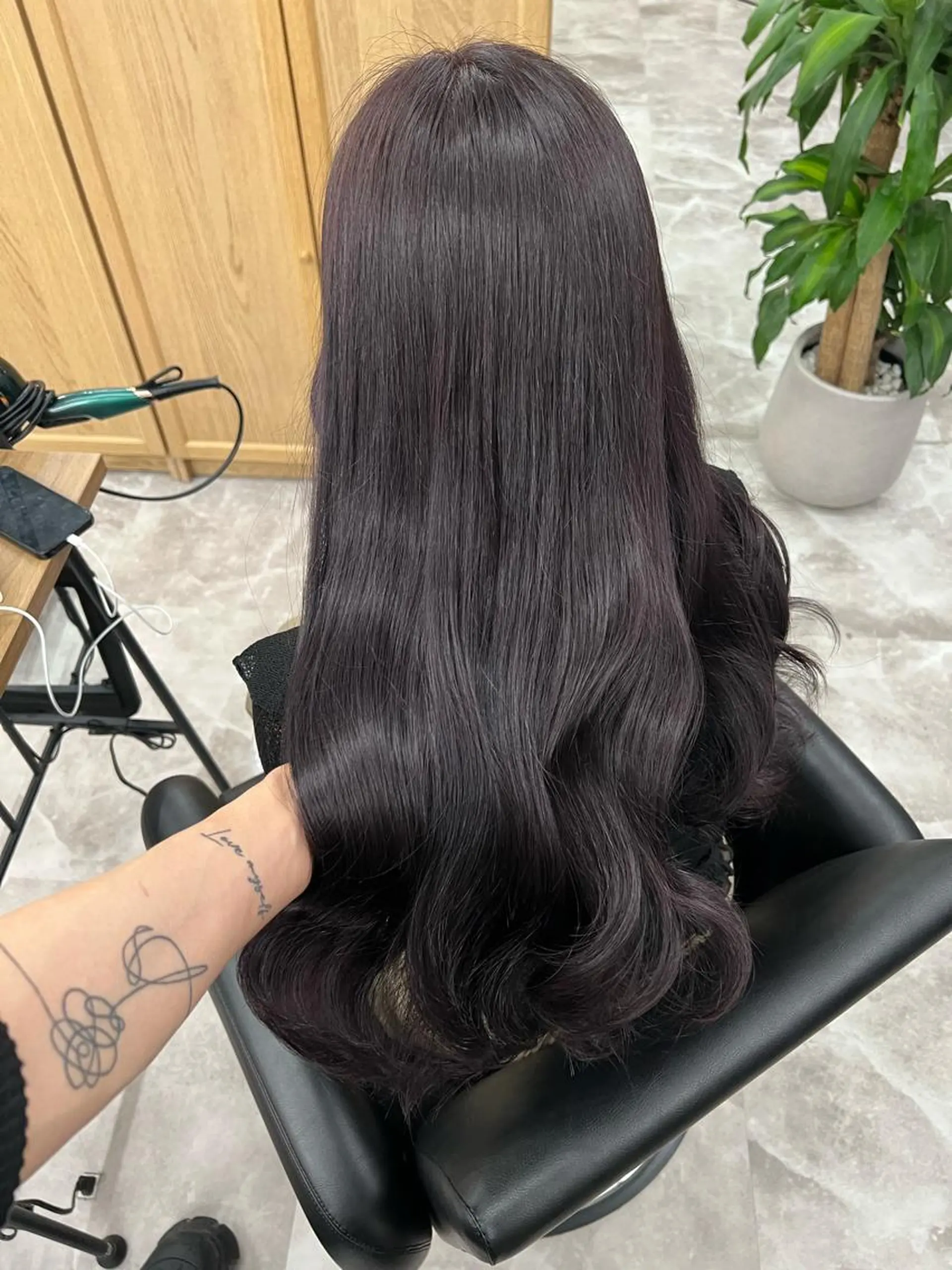 ロング カラー ブリーチ 透明感カラー 韓国風カラー 韓国風ヘア ヘアカラー ✨武内凌太✨ 複雑履歴/ムラ修正のヘアスタイル