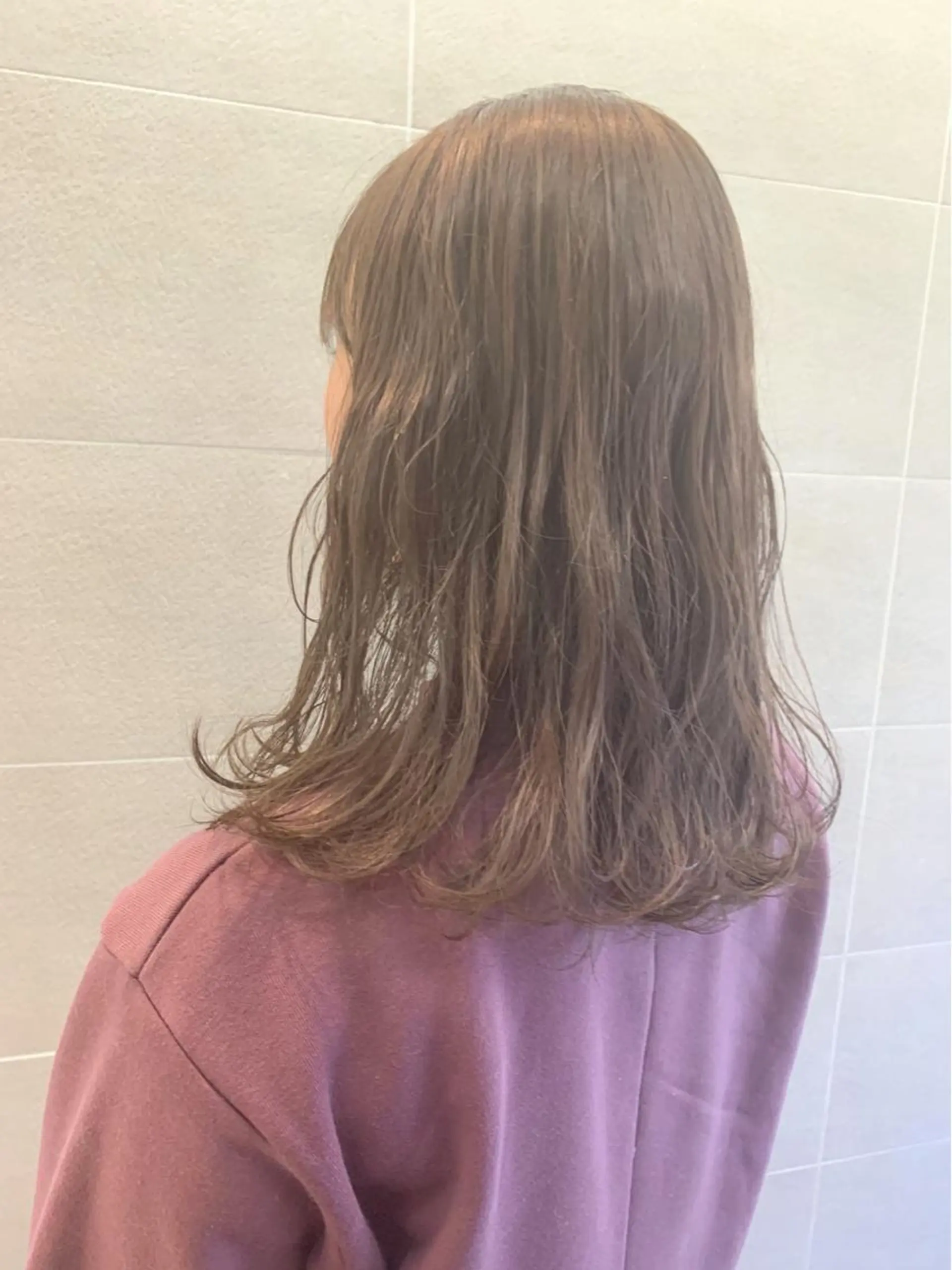 カラー ベージュカラー ブリーチ ブリーチなしカラー オリーブベージュ ﾚｲﾔｰ.ﾍｱｾｯﾄ 🤍宮本しおりのヘアスタイル