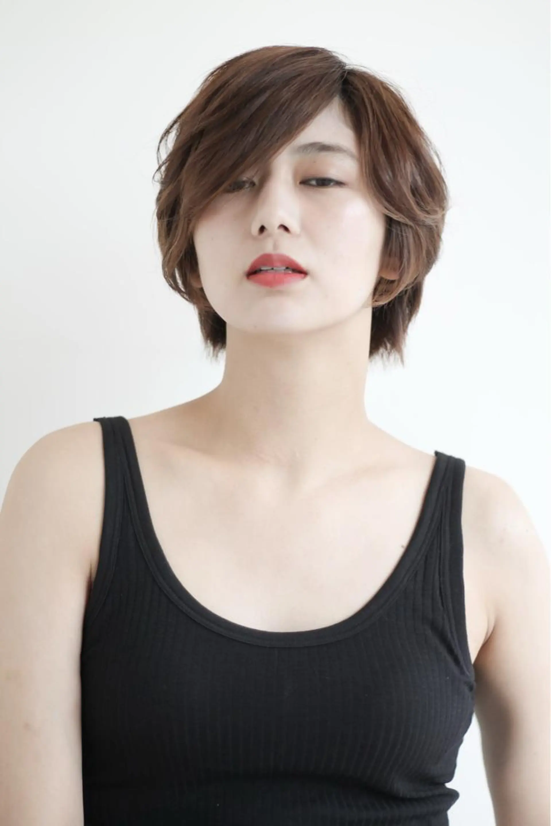 ショート カット 高橋 亜紀のヘアスタイル