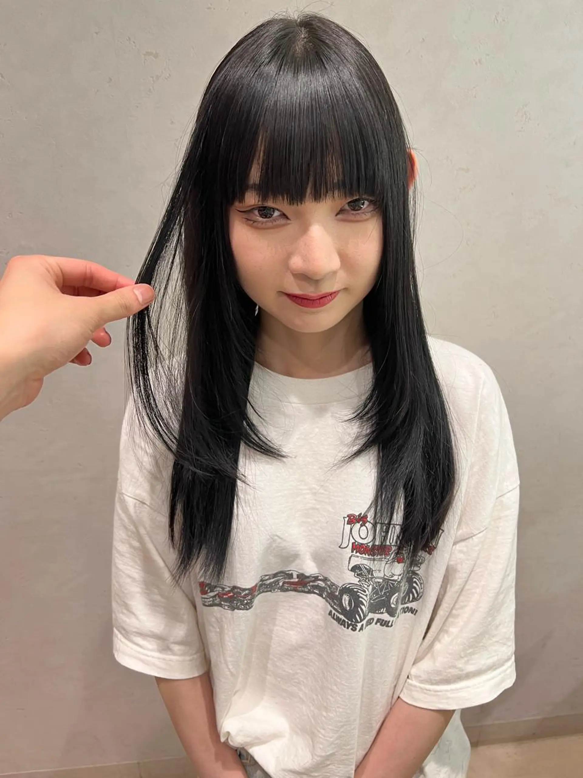 ミディアム 顔まわりレイヤー レイヤーカット 高橋 龍哉のヘアスタイル