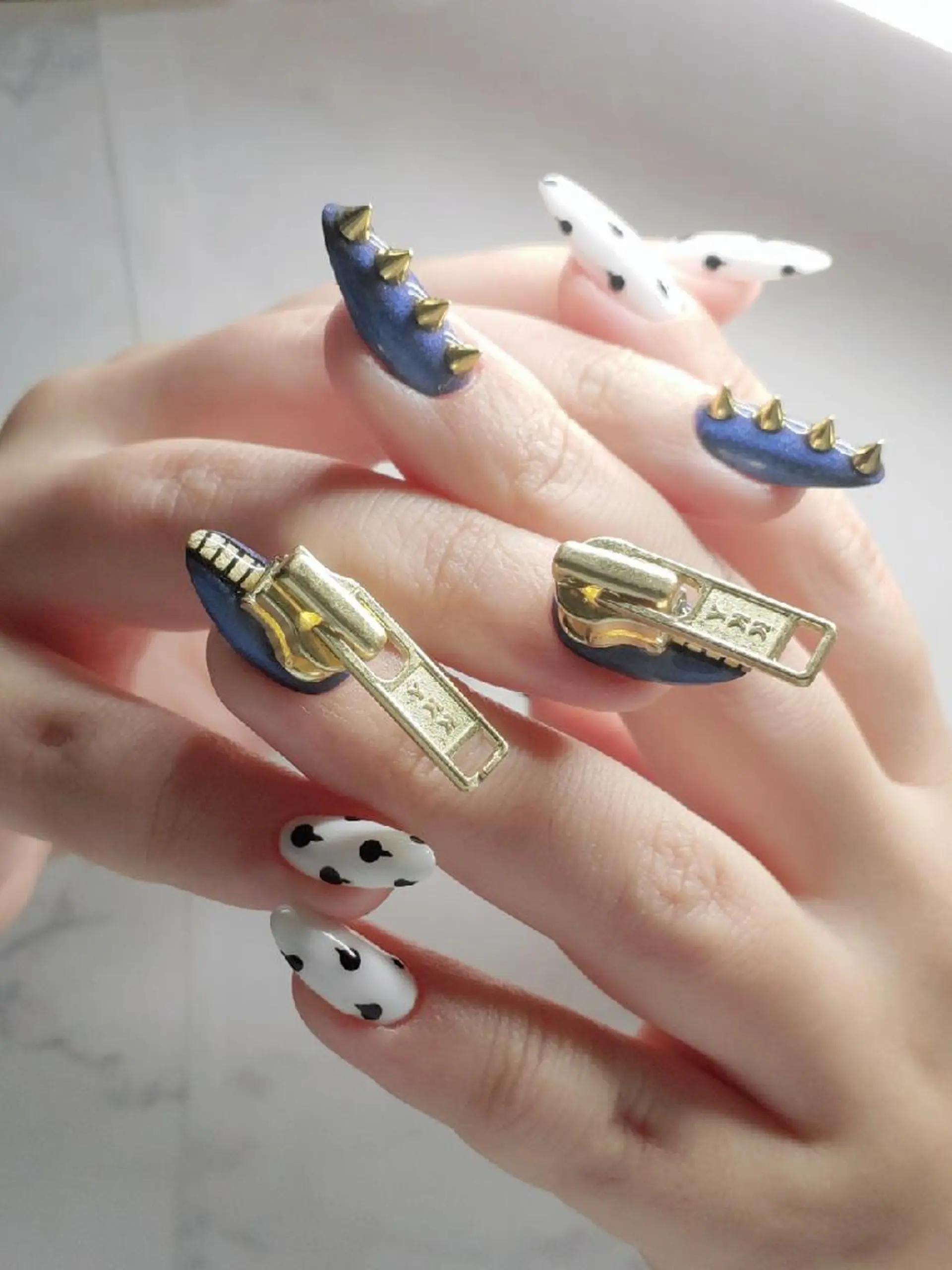 ネイル 佐藤 結衣のネイルデザイン