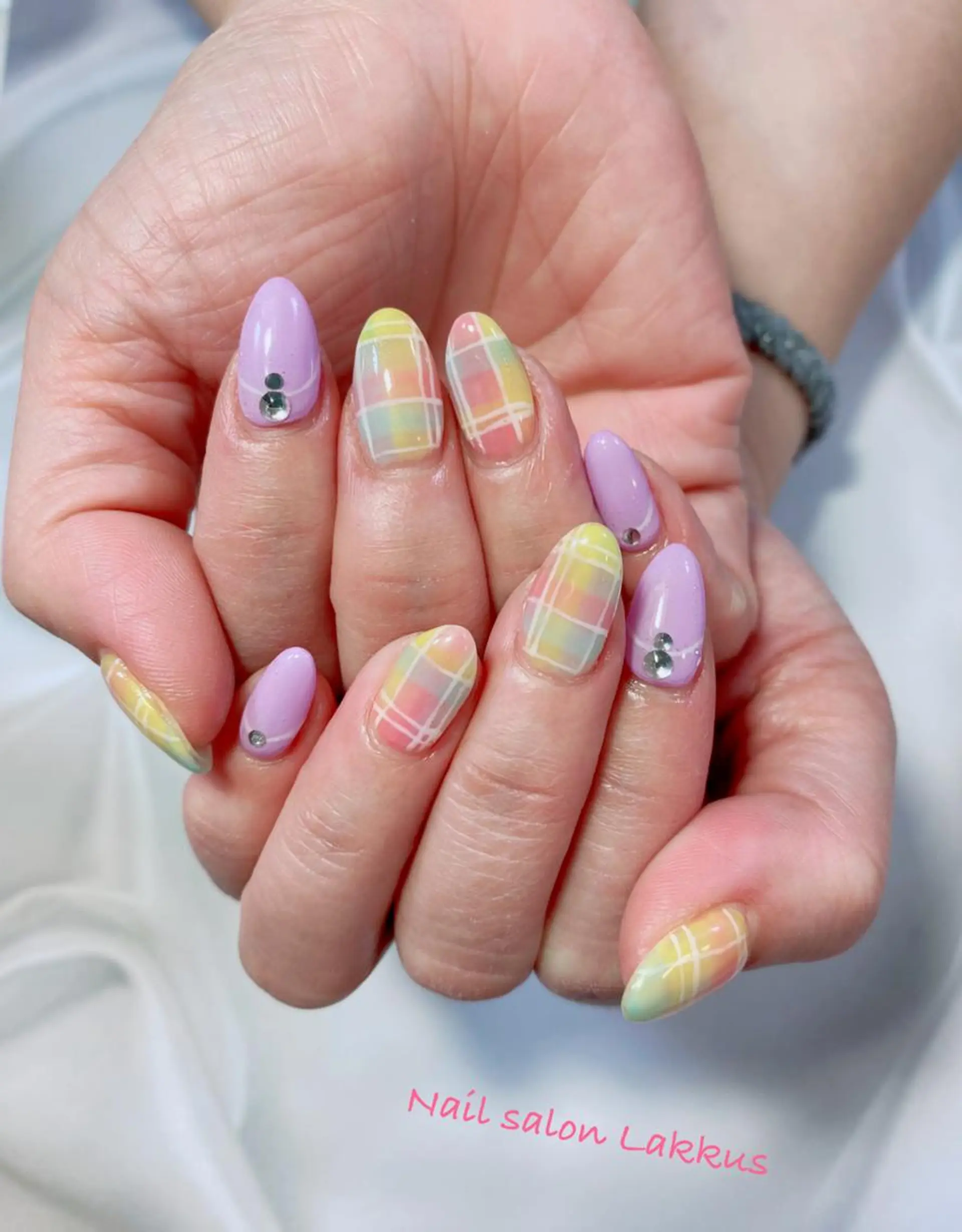 ネイル アートネイル Lakkus T－CHIのネイルデザイン