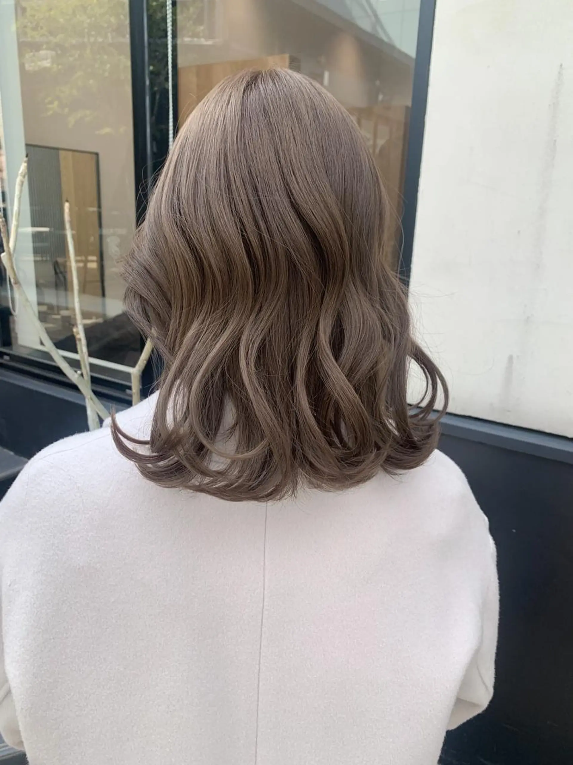 ミディアム カラー ヘアアレンジ ヘアカラー トリートメント yuka .のヘアスタイル