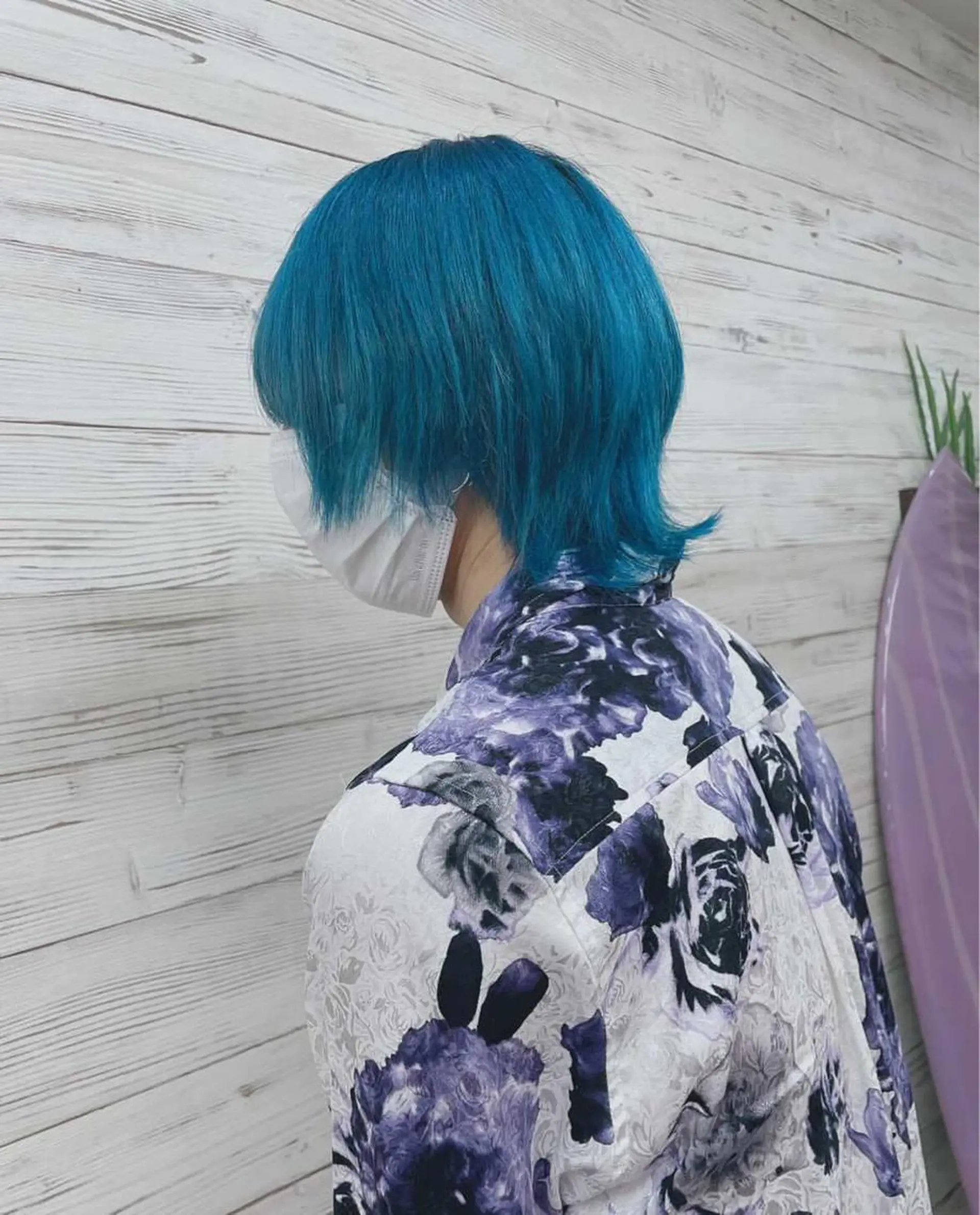 ショート カラー パーマ メンズ ショートボブ 編み込みエクステ シールエクステ メンズバレイヤージュ メンズブリーチ LAVENDIA 初音のヘアスタイル