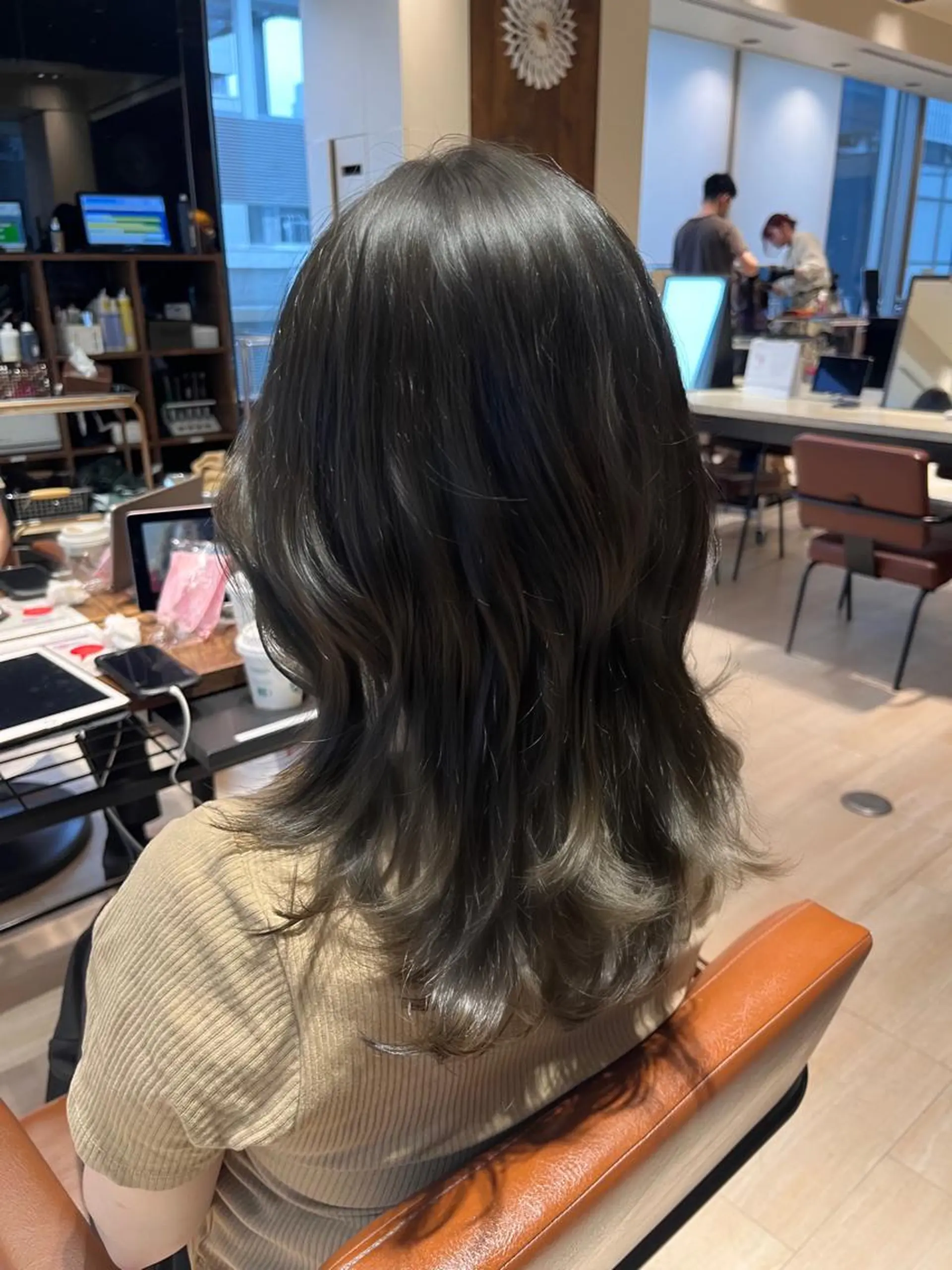 ミディアム カット ヘアカラー トリートメント 赤羽今日子/レイヤー /盛れる顔まわりのヘアスタイル