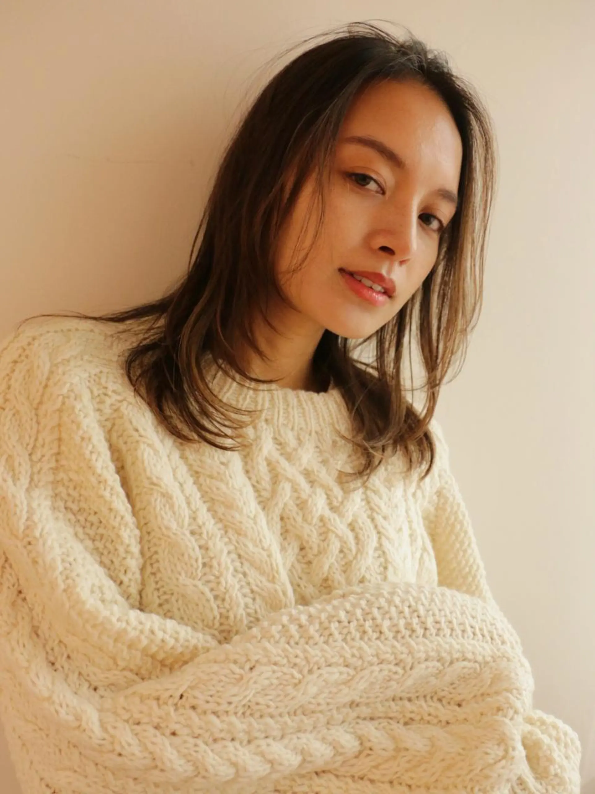 ミディアム 安村 美奈のヘアスタイル