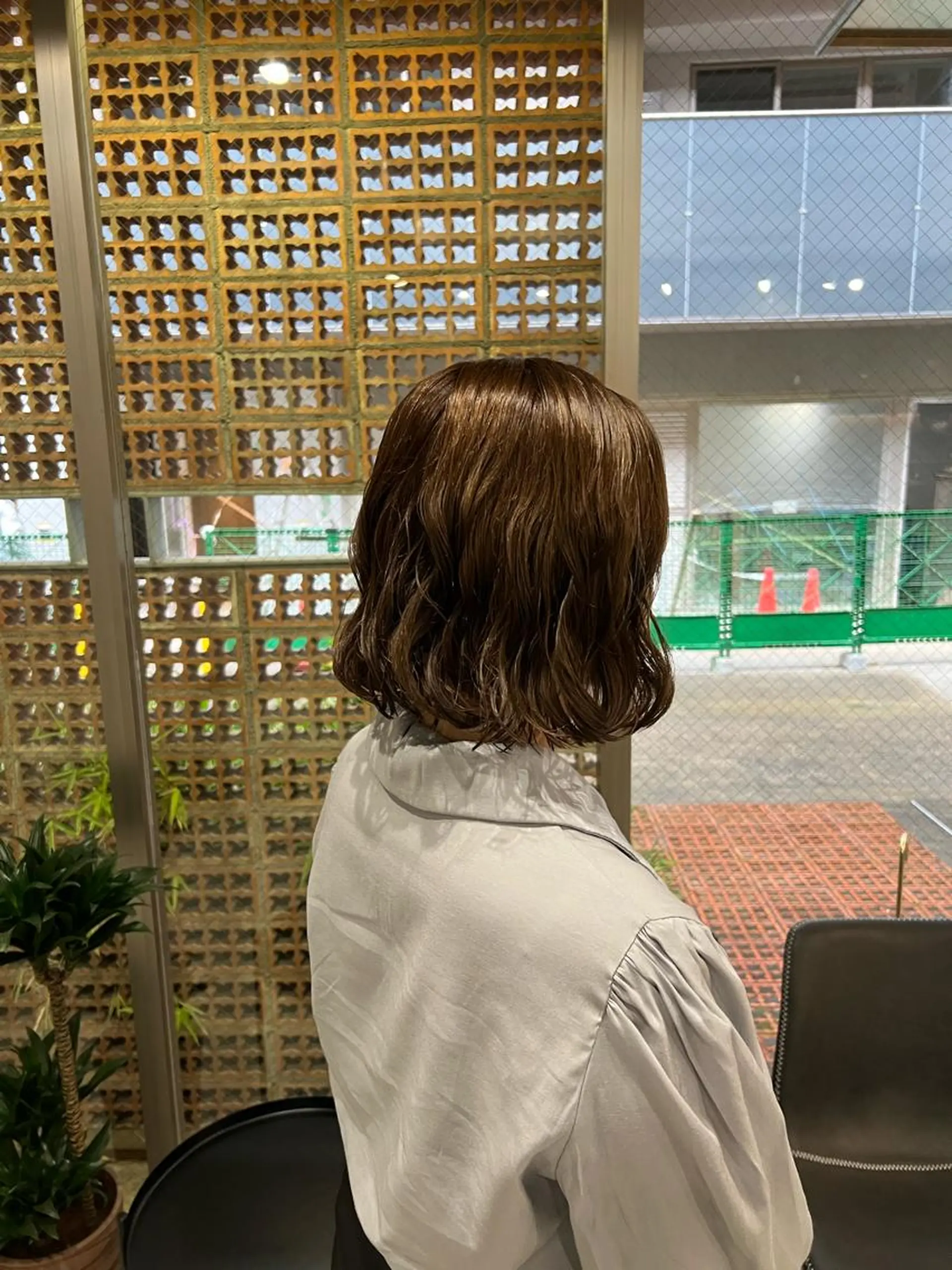 ミディアム カラー パーマ ボブパーマコテ巻き風 パーマNo1深江秀平のヘアスタイル