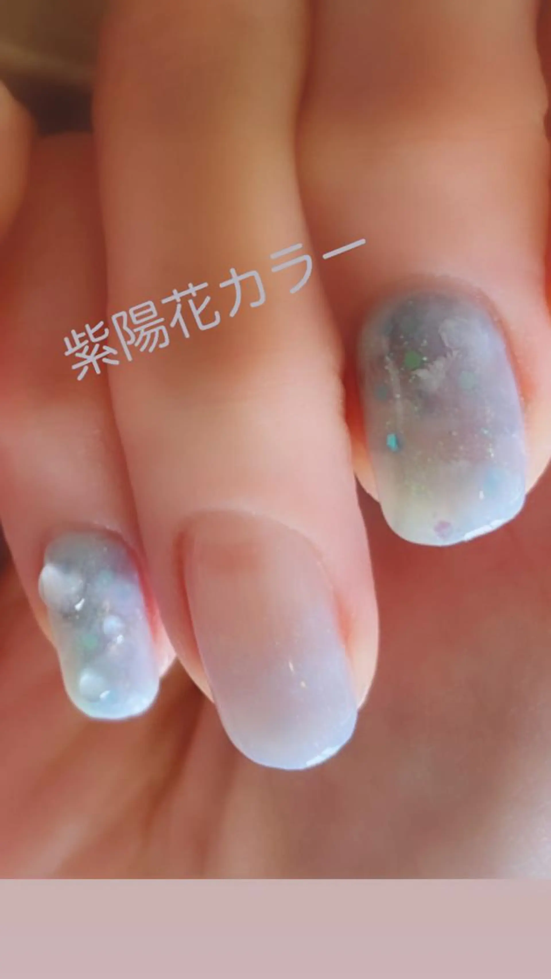 ネイル ネイル ティアラのネイルデザイン