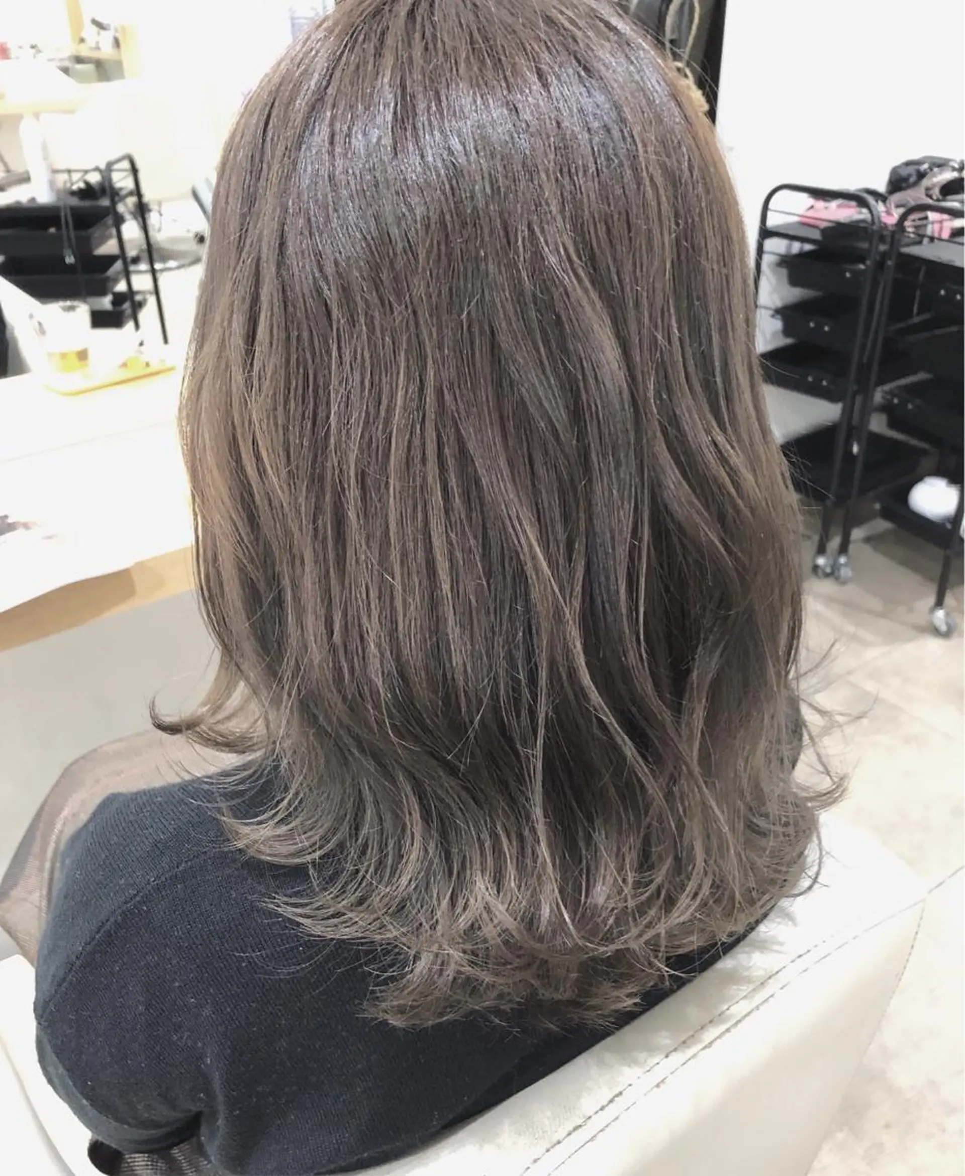 ミディアム カラー グレージュ 髪質改善とカラー特化 ✨Terraceのヘアスタイル