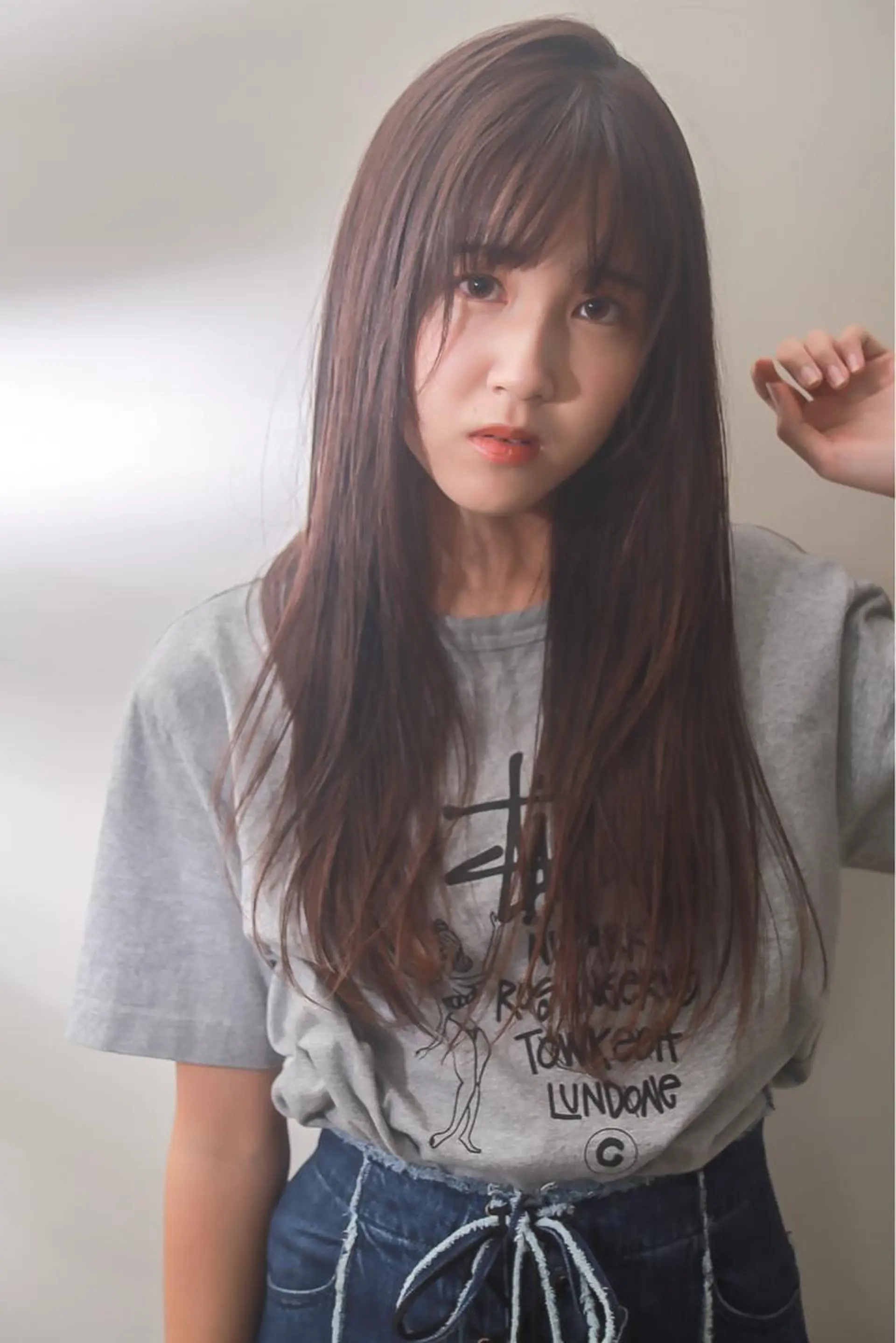 ロング 伊藤 裕貴のヘアスタイル