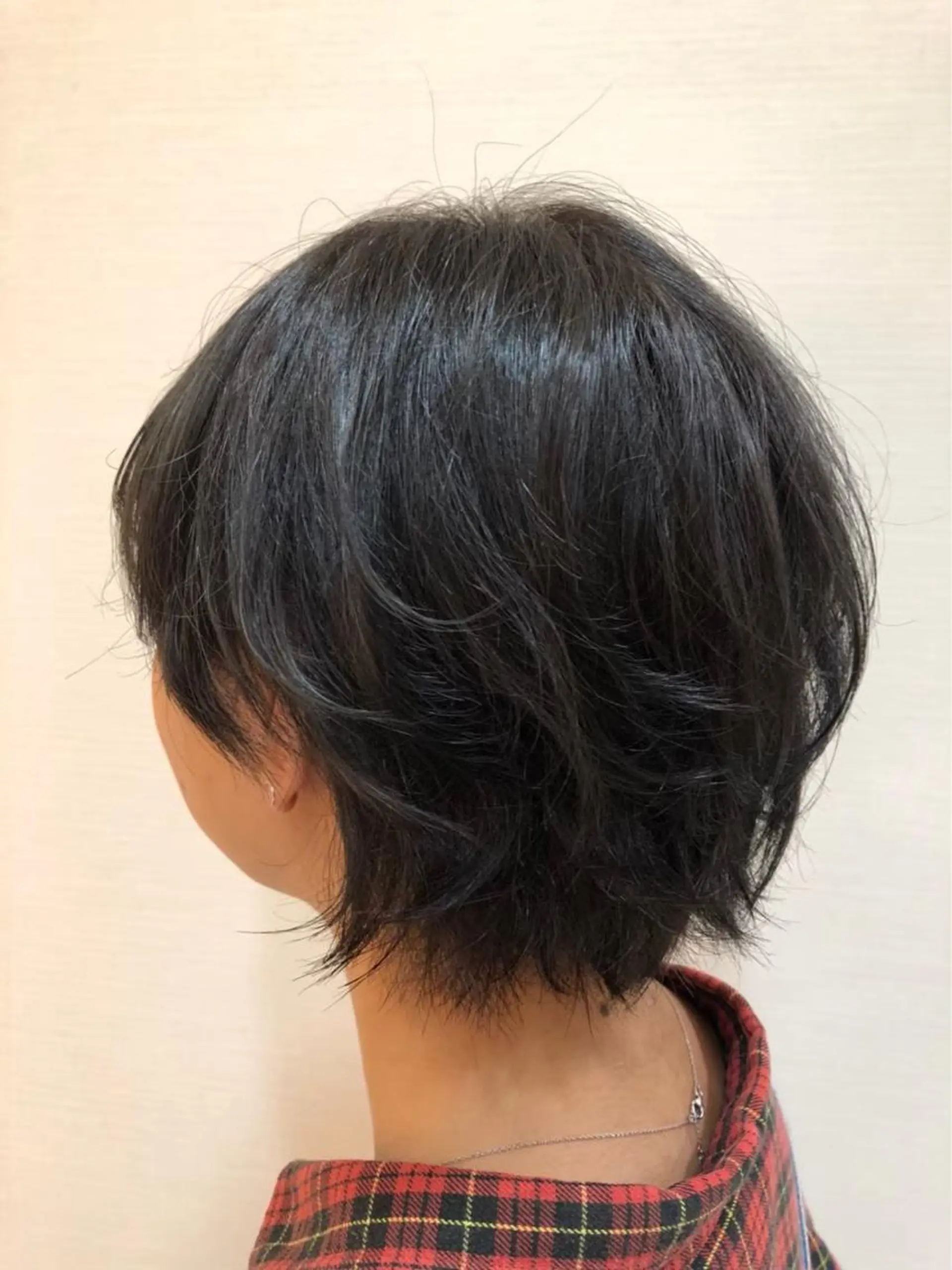 カラー アッシュ ダークグレー 🟢NEGi🟣 🫧髪質改善のヘアスタイル