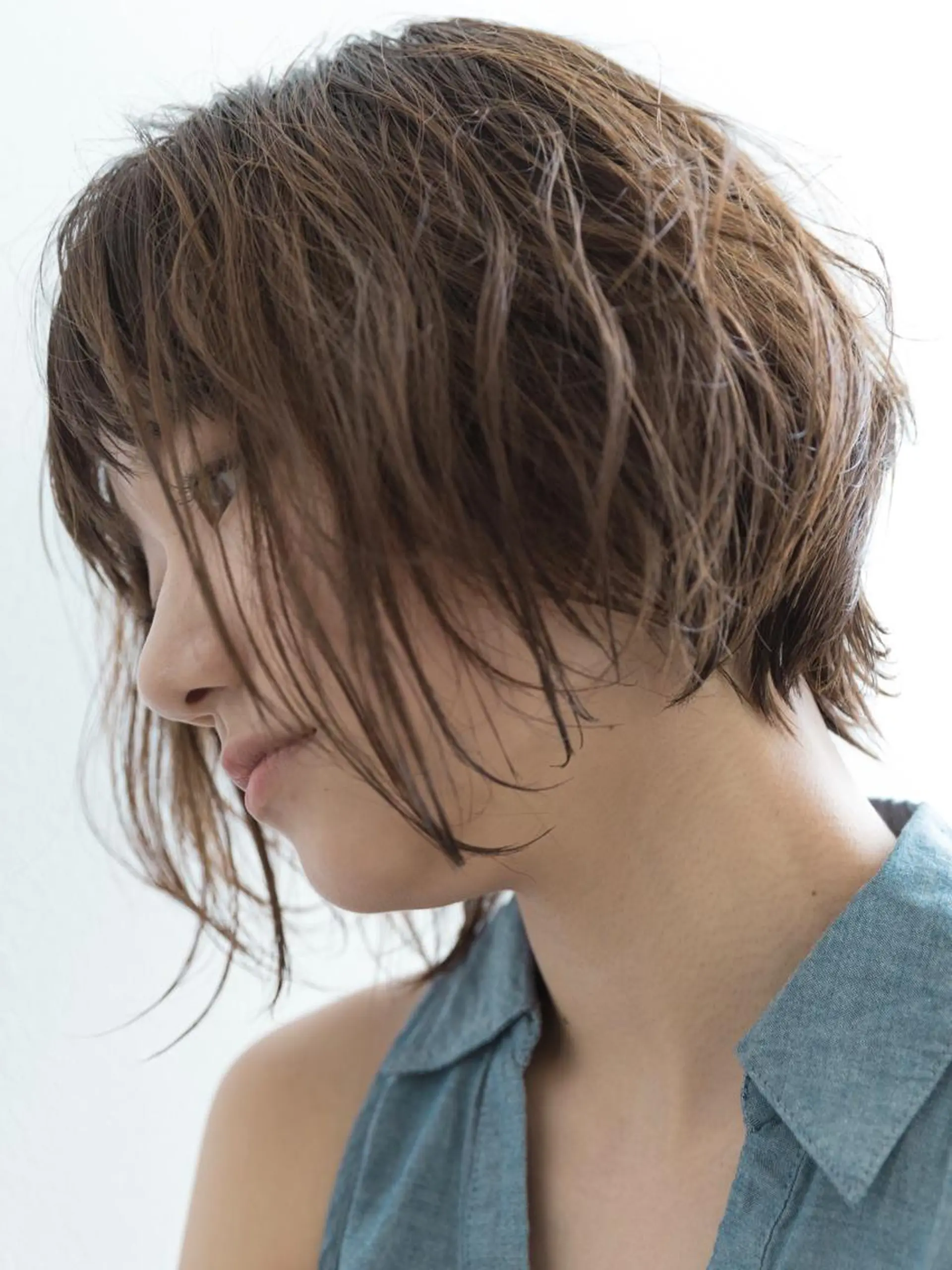 ショート カラー ツジガキ ユウスケのヘアスタイル