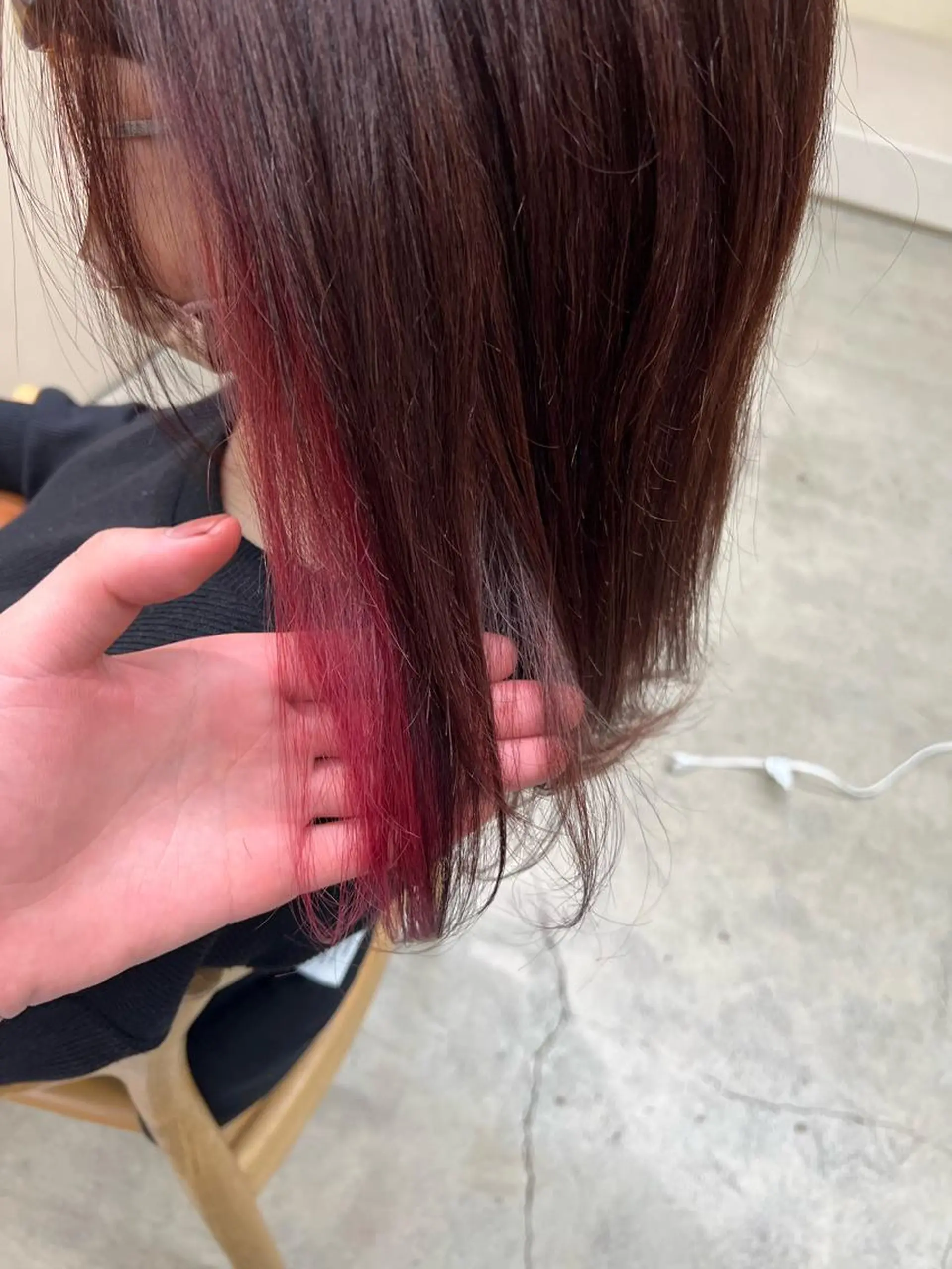 カラー ピンクカラー kento レイヤーカットのヘアスタイル